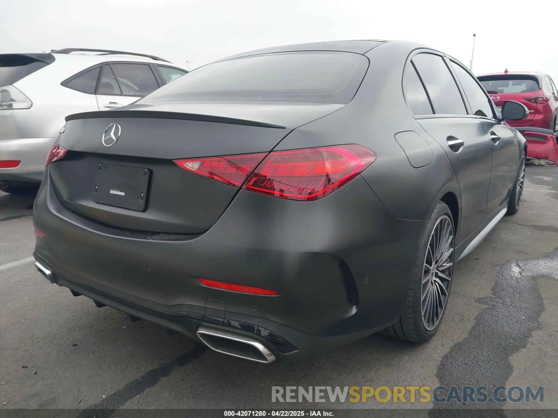 4 fotografías del automóvil dañado W1KAF4GB0RR228984 MERCEDES-BENZ C 300 2024