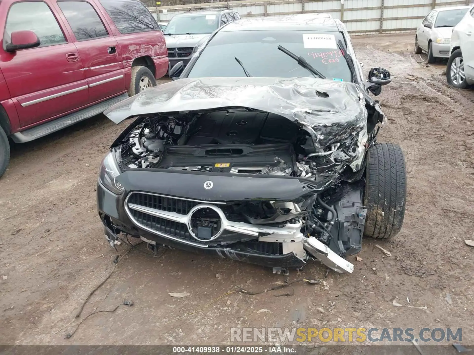 12 fotografías del automóvil dañado W1KAF4GB2RR227318 MERCEDES-BENZ C 300 2024