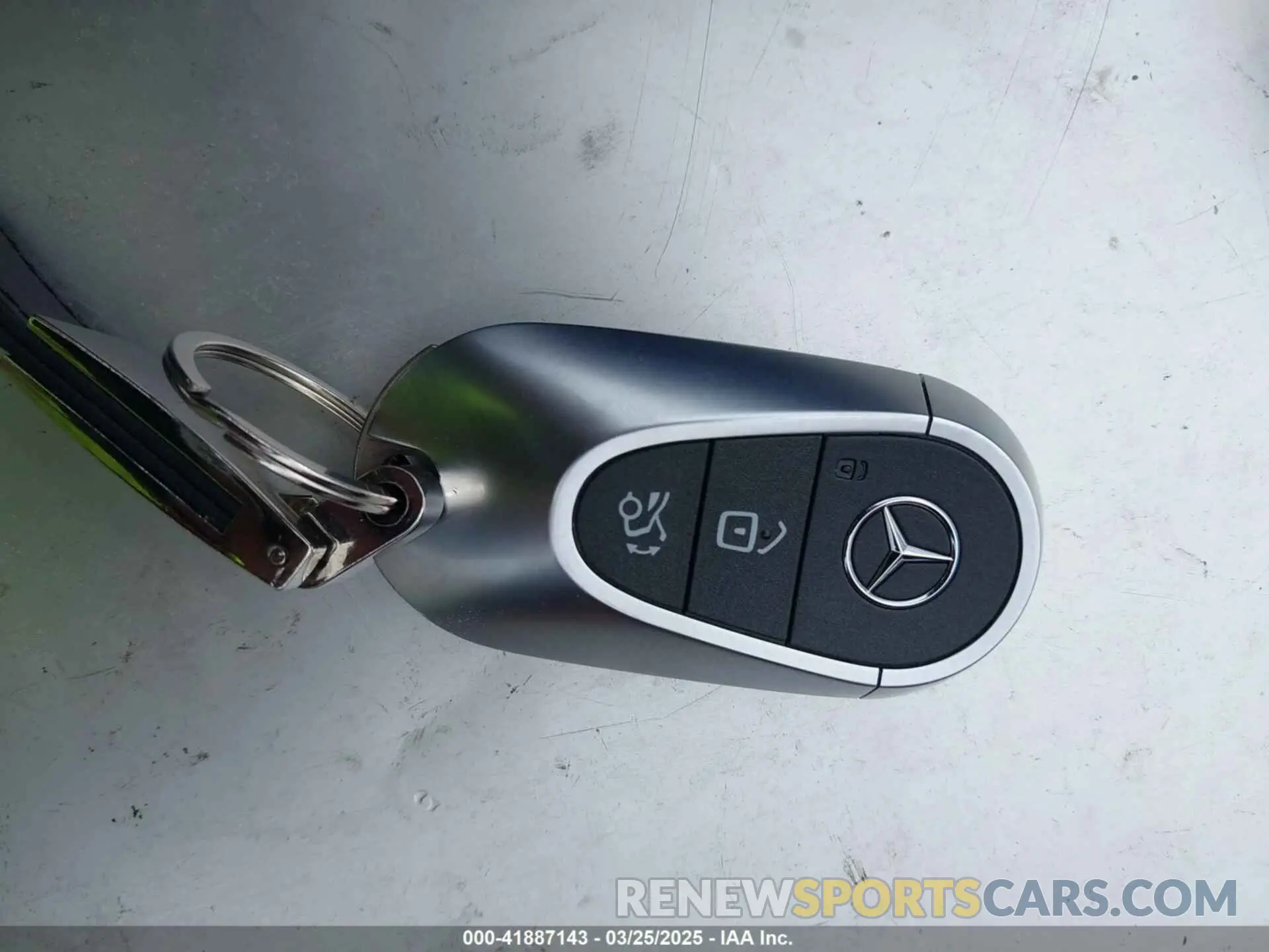 11 fotografías del automóvil dañado W1KAF4GB3RR162933 MERCEDES-BENZ C 300 2024