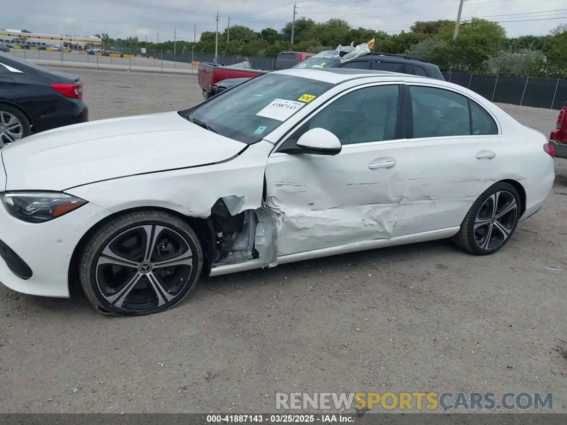 6 fotografías del automóvil dañado W1KAF4GB3RR162933 MERCEDES-BENZ C 300 2024