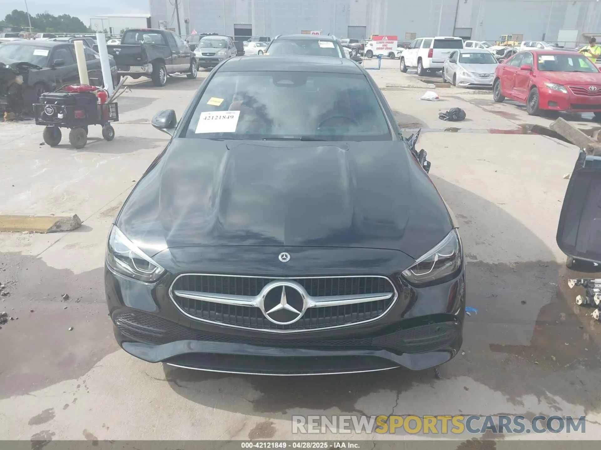 12 fotografías del automóvil dañado W1KAF4GB3RR235704 MERCEDES-BENZ C 300 2024
