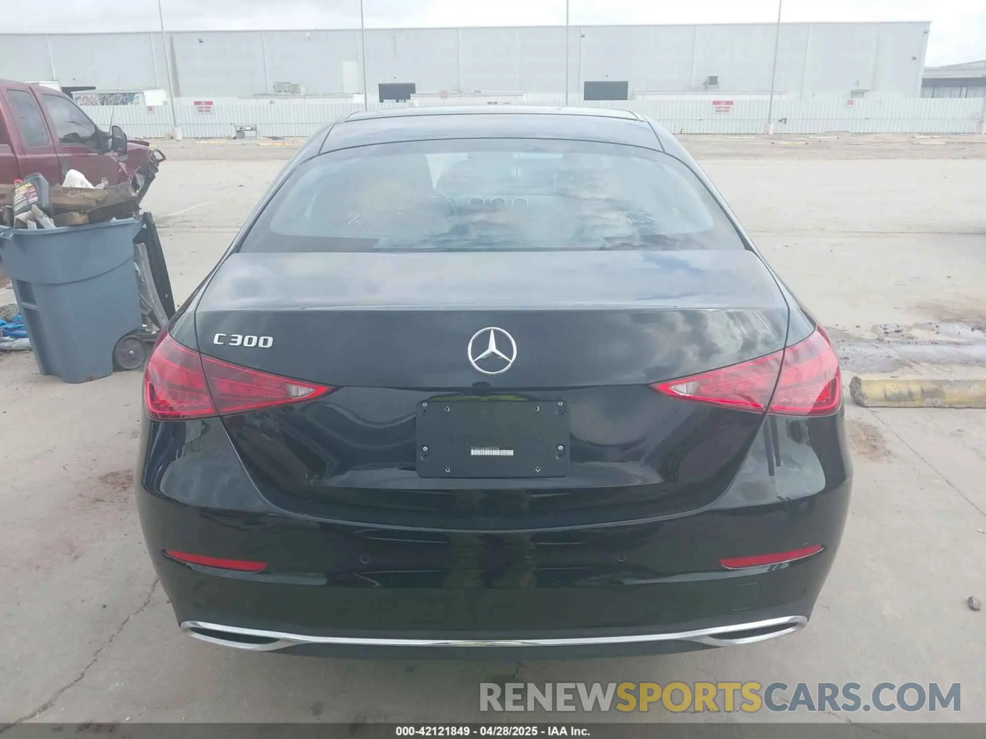 16 fotografías del automóvil dañado W1KAF4GB3RR235704 MERCEDES-BENZ C 300 2024