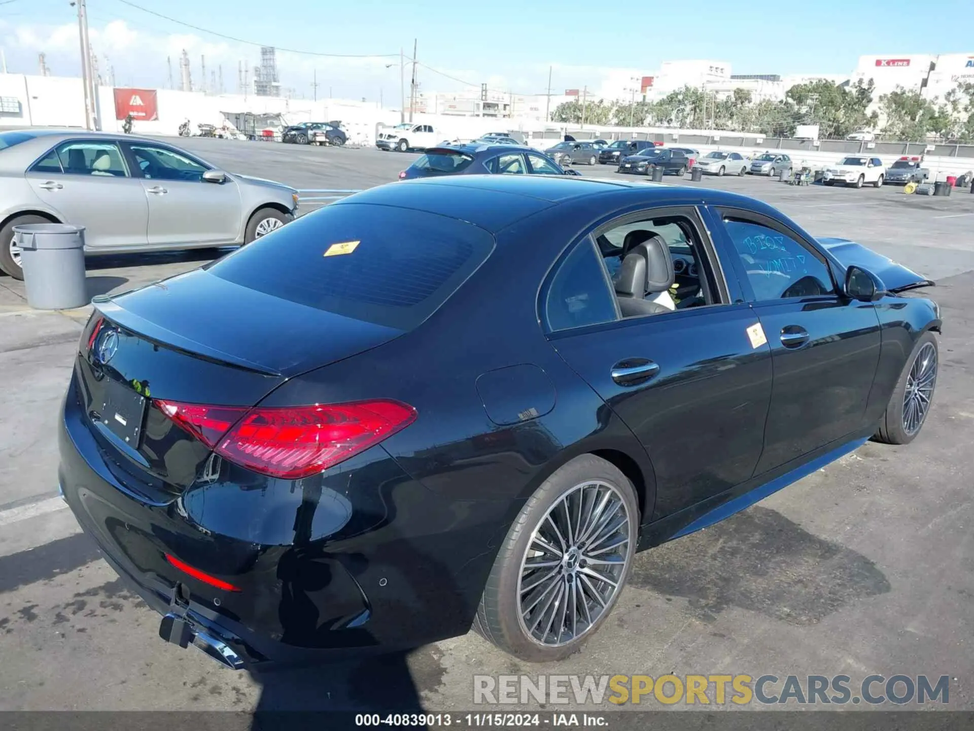 4 fotografías del automóvil dañado W1KAF4GB4RR215932 MERCEDES-BENZ C 300 2024