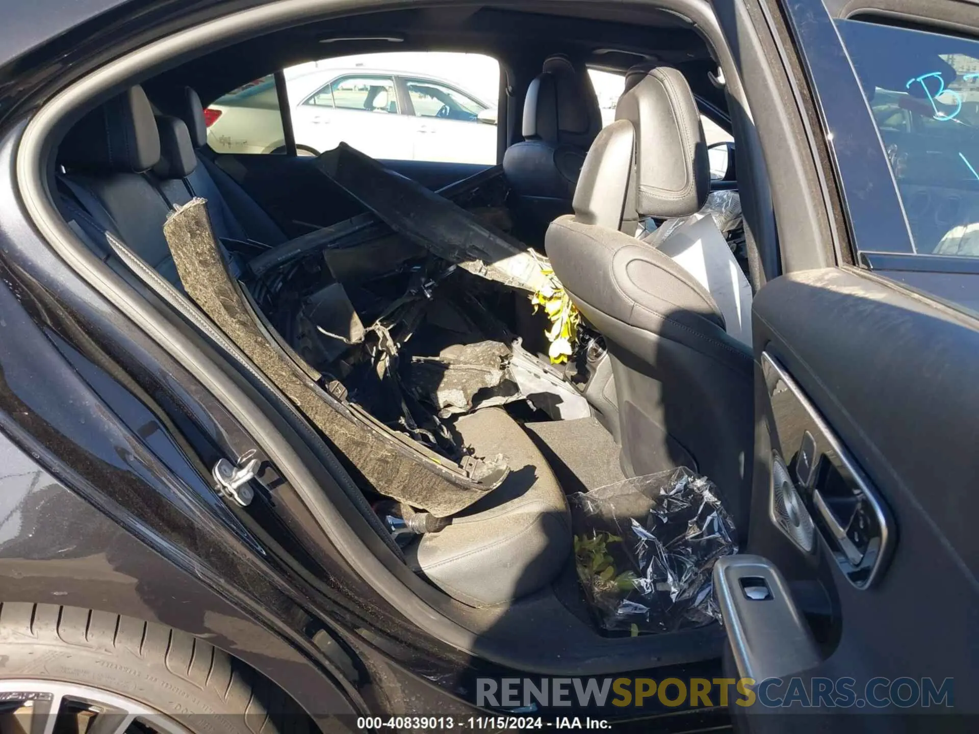 8 fotografías del automóvil dañado W1KAF4GB4RR215932 MERCEDES-BENZ C 300 2024