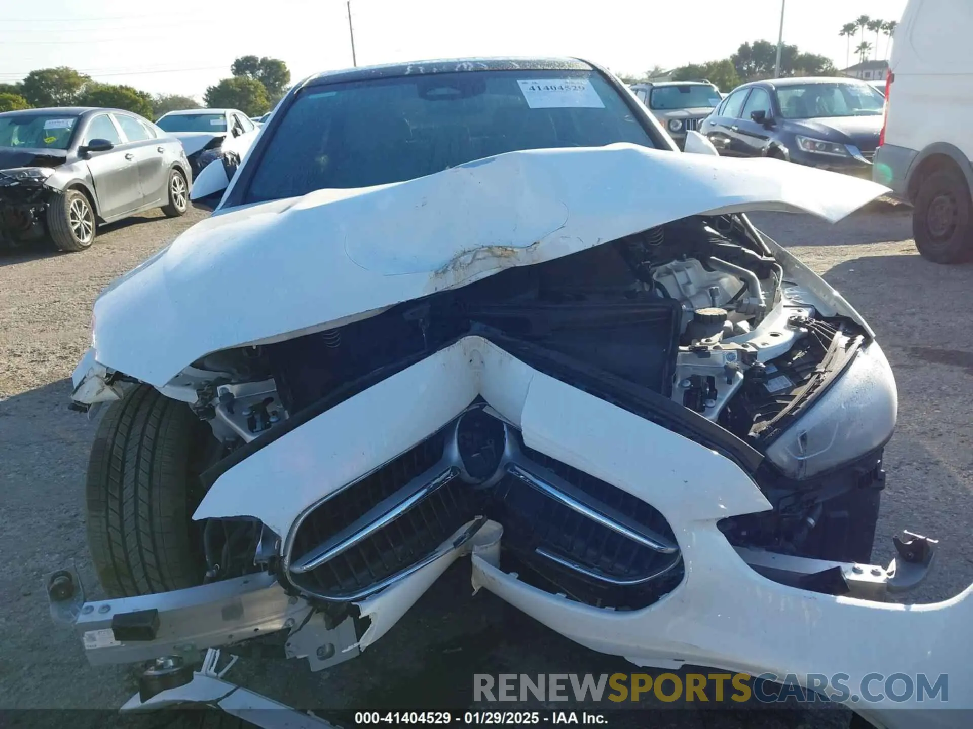 6 fotografías del automóvil dañado W1KAF4GB7RR228867 MERCEDES-BENZ C 300 2024