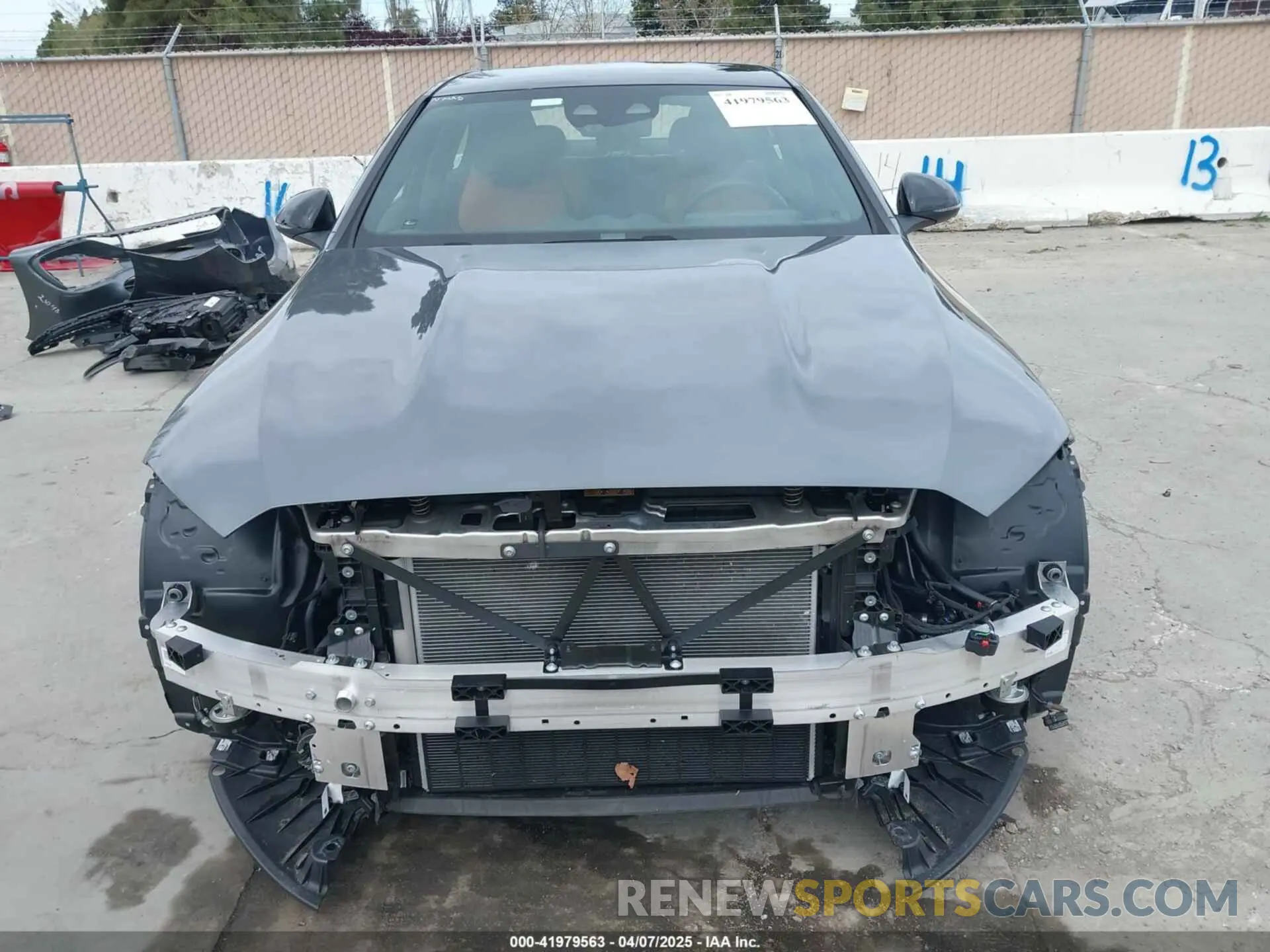 13 fotografías del automóvil dañado W1KAF4GB9RR212086 MERCEDES-BENZ C 300 2024
