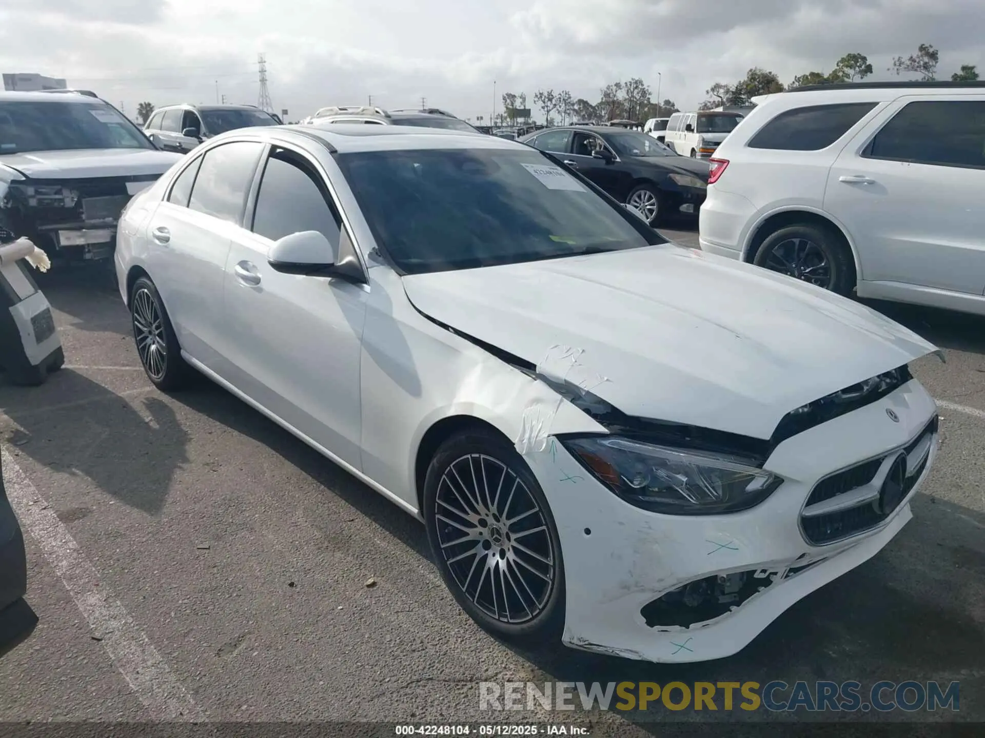 1 fotografías del automóvil dañado W1KAF4GB9RR237814 MERCEDES-BENZ C 300 2024