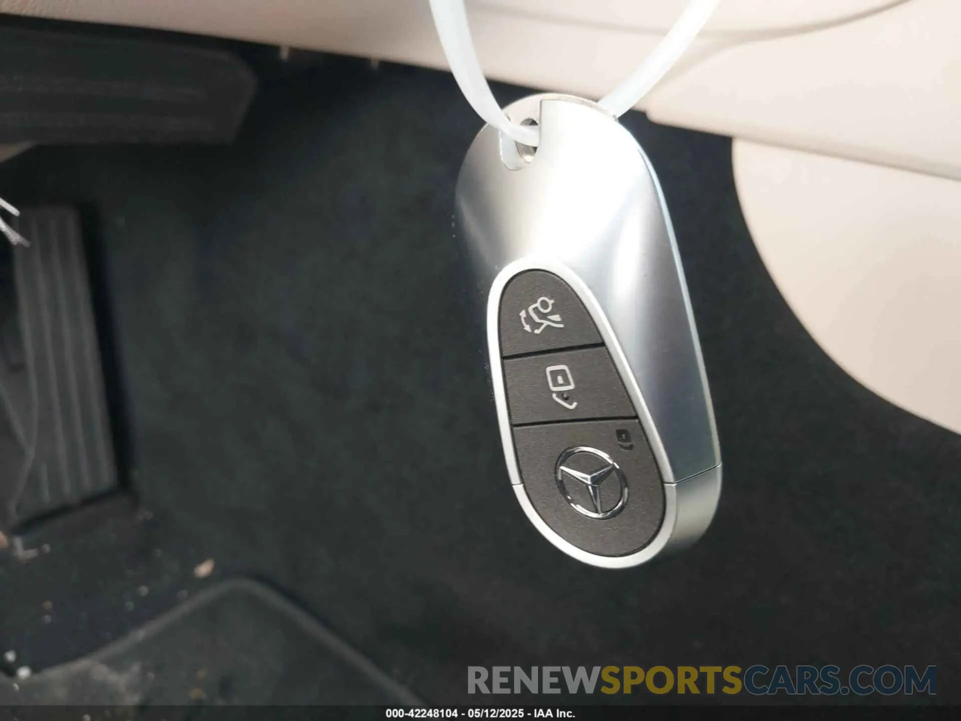 11 fotografías del automóvil dañado W1KAF4GB9RR237814 MERCEDES-BENZ C 300 2024
