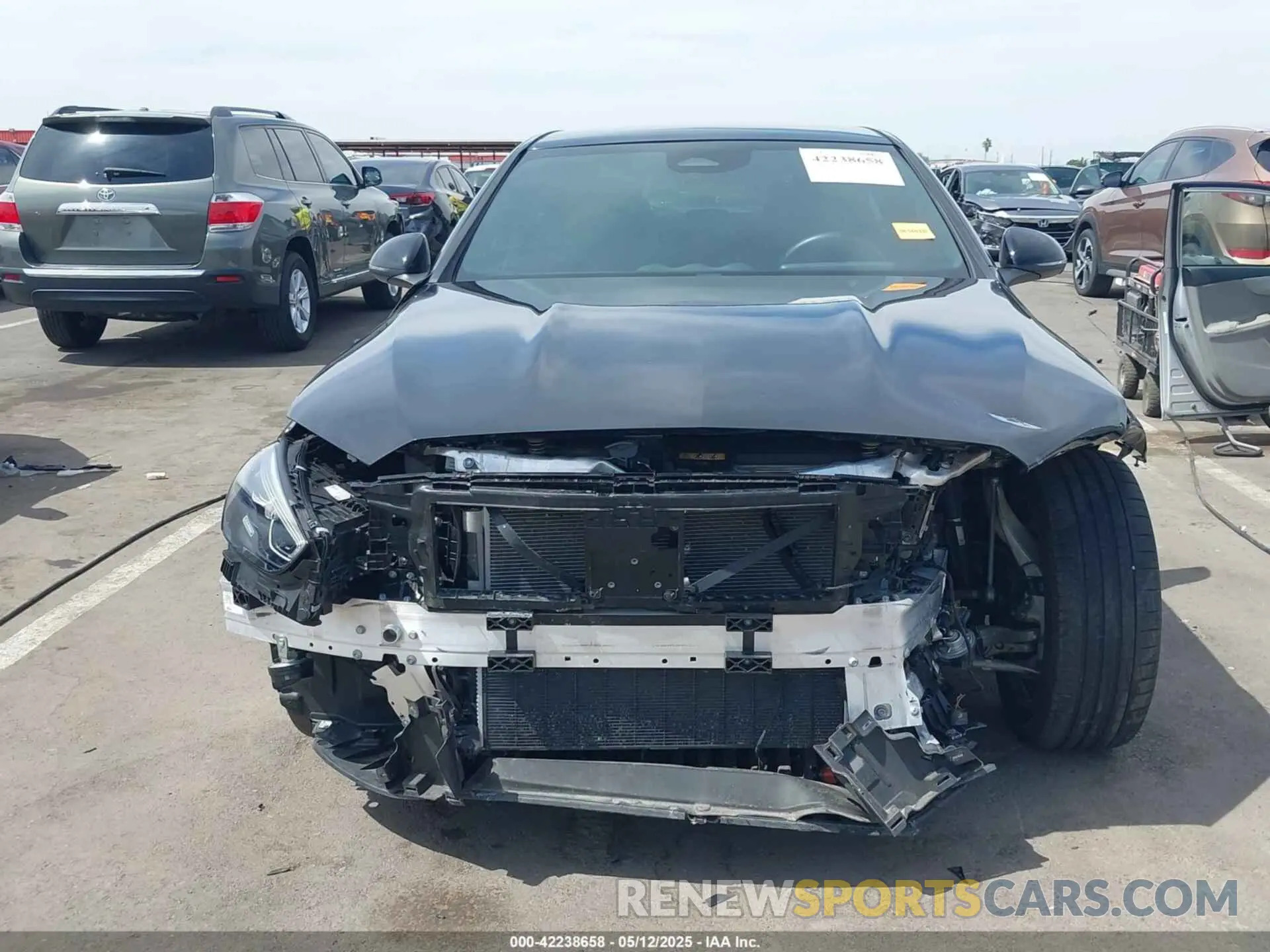 13 fotografías del automóvil dañado W1KAF4GBXRR208466 MERCEDES-BENZ C 300 2024