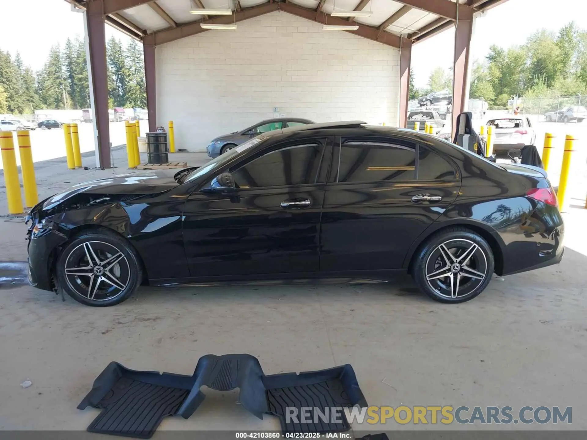 13 fotografías del automóvil dañado W1KAF4HB0RR160815 MERCEDES-BENZ C 300 2024