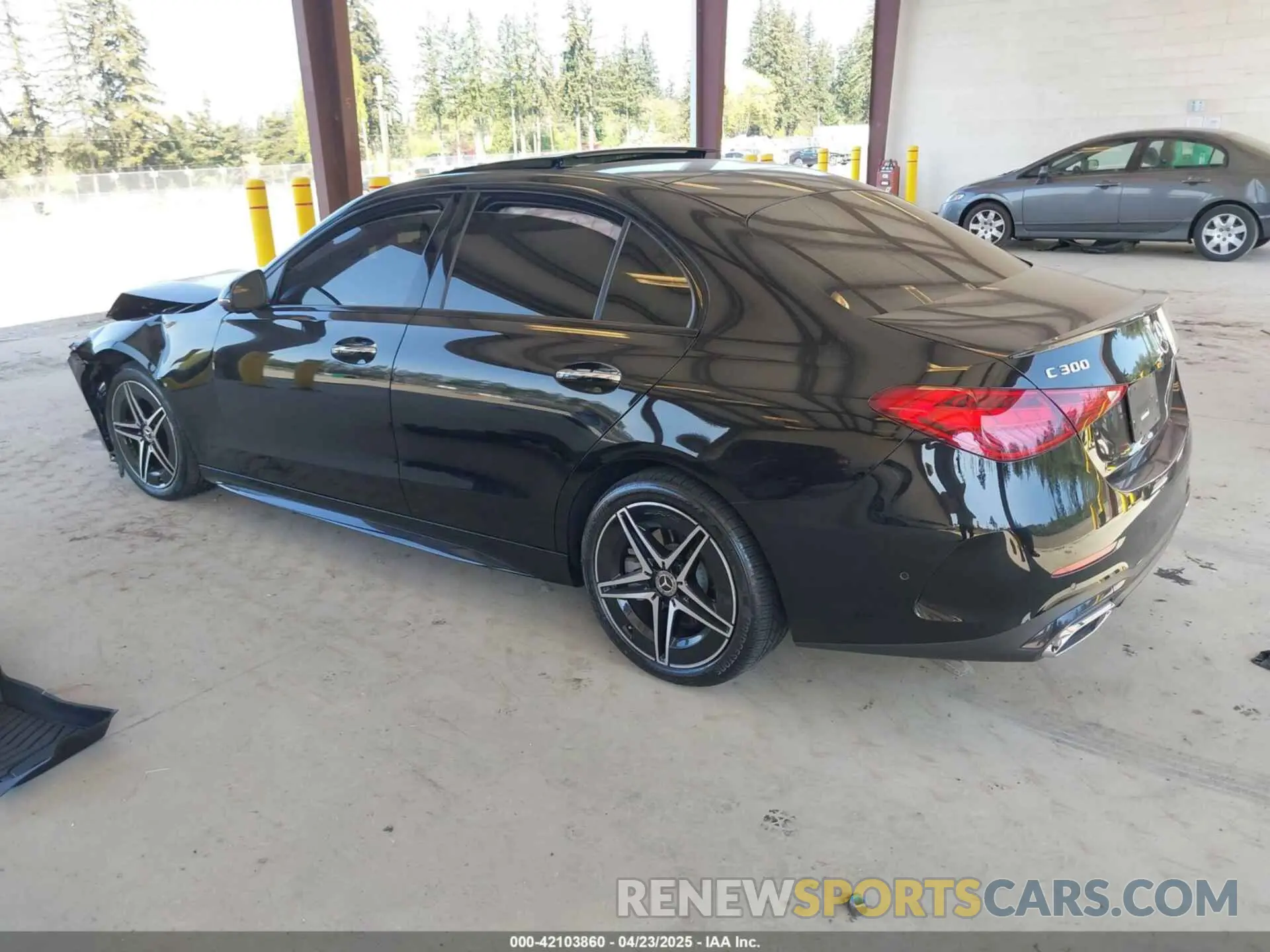 3 fotografías del automóvil dañado W1KAF4HB0RR160815 MERCEDES-BENZ C 300 2024