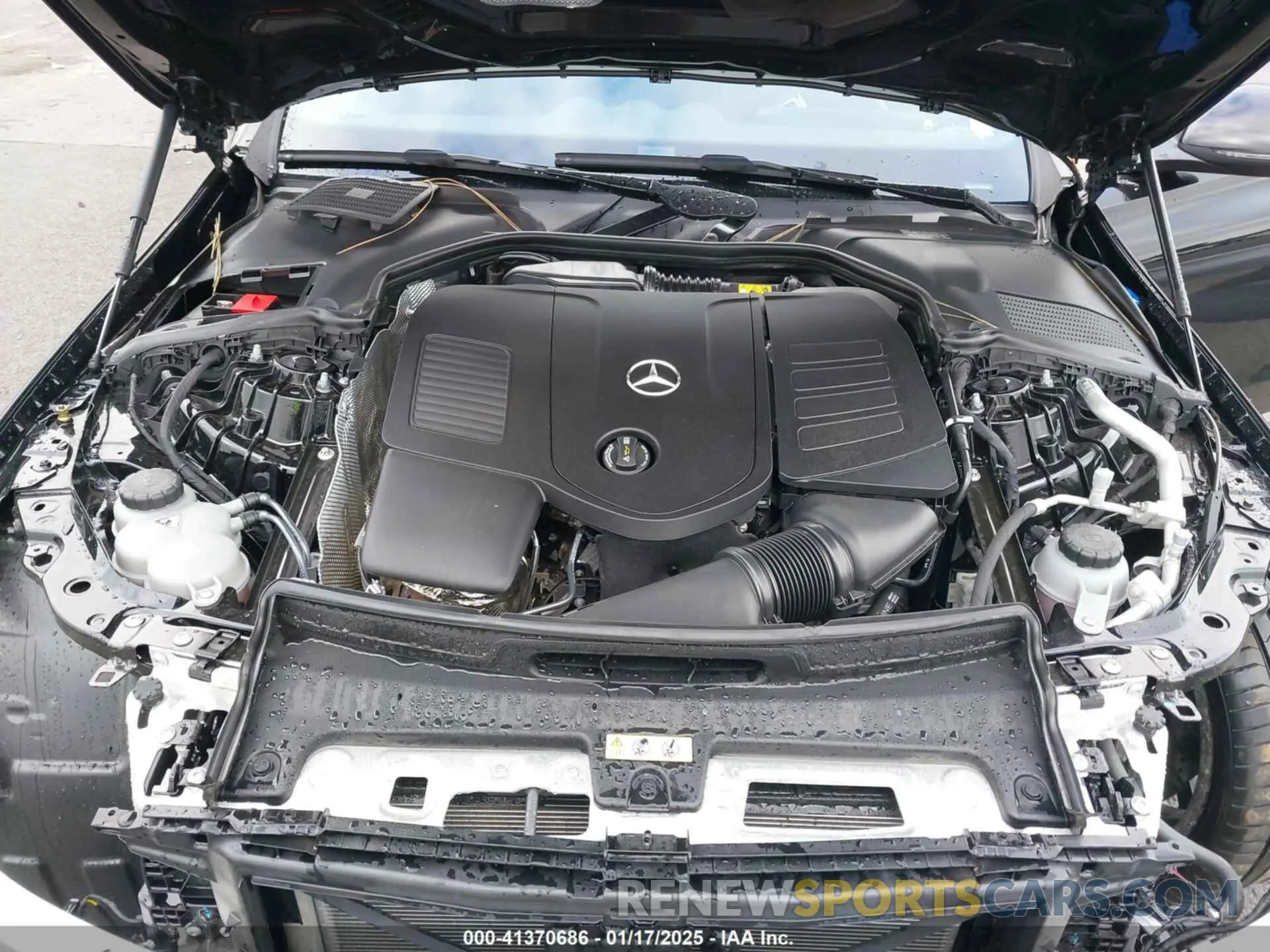 10 fotografías del automóvil dañado W1KAF4HB2RR169693 MERCEDES-BENZ C 300 2024