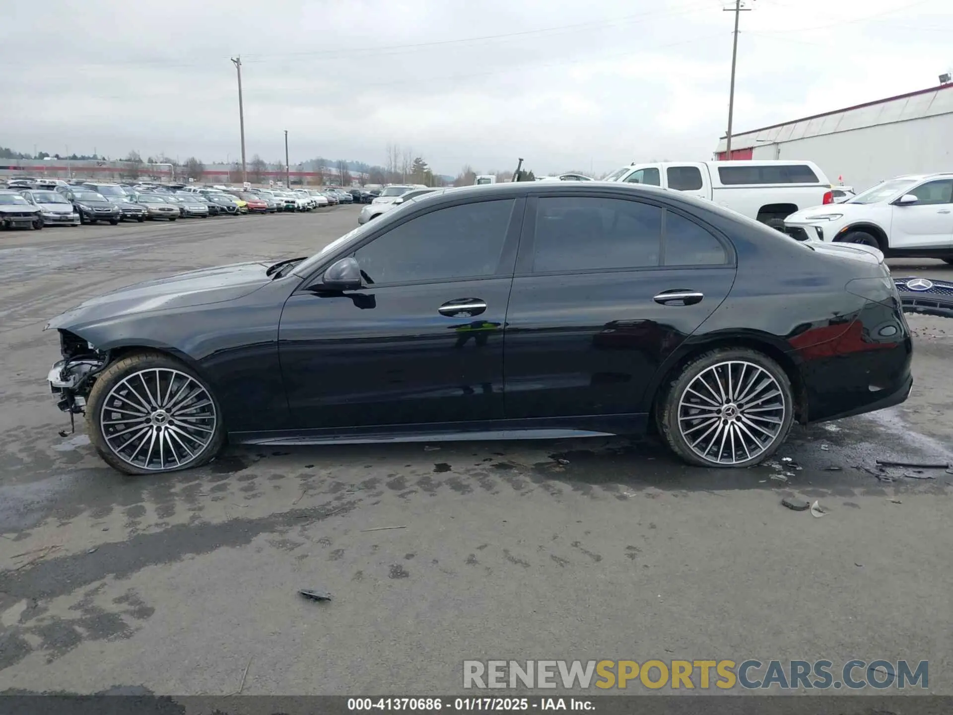 14 fotografías del automóvil dañado W1KAF4HB2RR169693 MERCEDES-BENZ C 300 2024