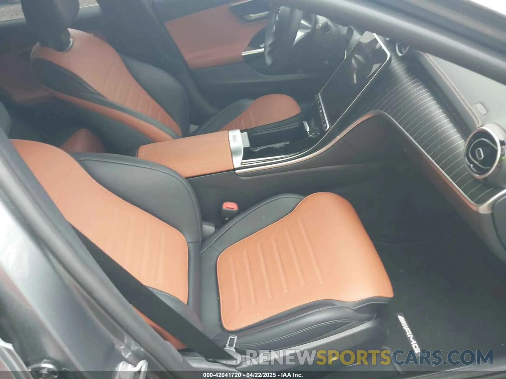 5 fotografías del automóvil dañado W1KAF4HB2RR204880 MERCEDES-BENZ C 300 2024