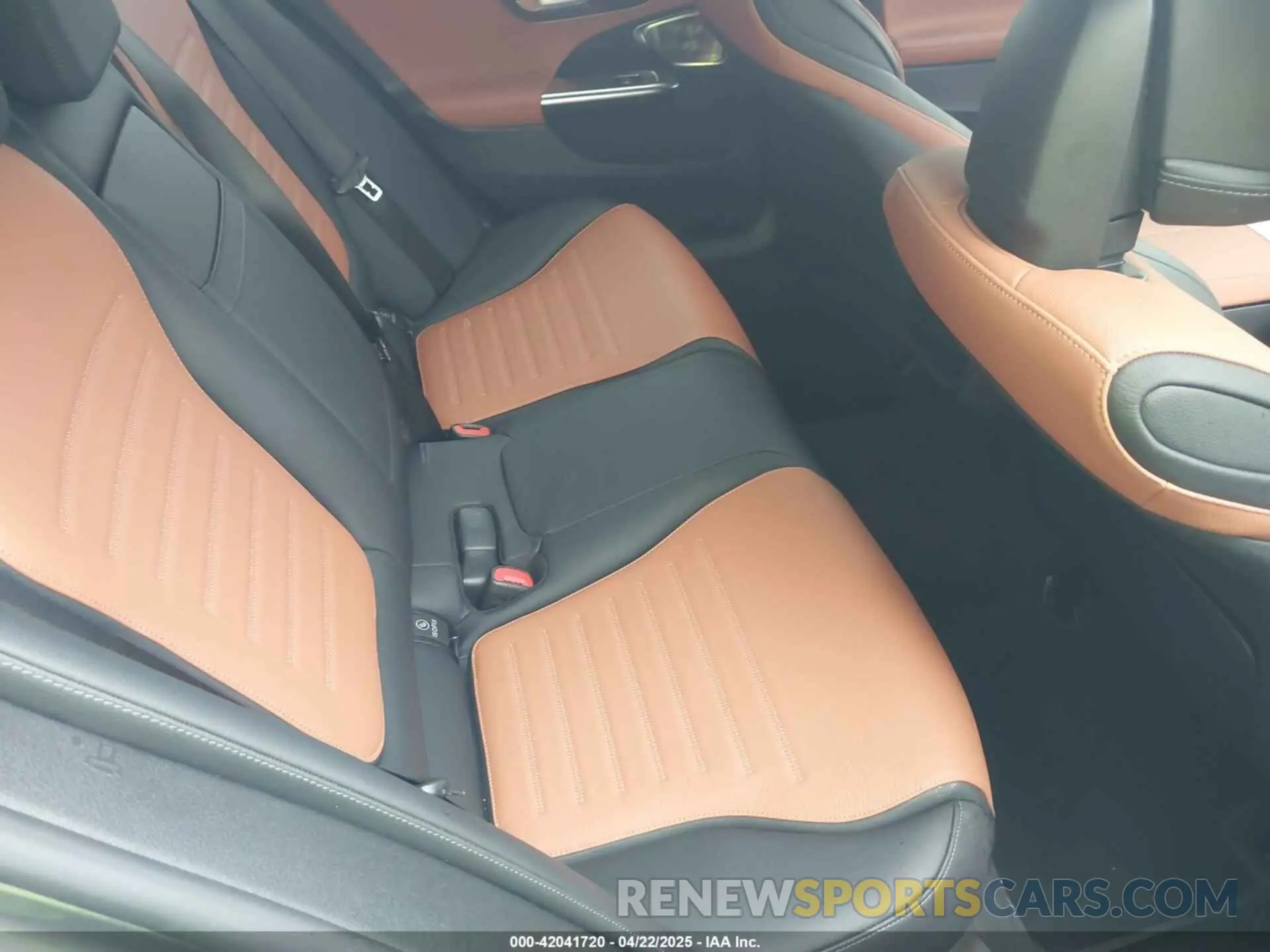 8 fotografías del automóvil dañado W1KAF4HB2RR204880 MERCEDES-BENZ C 300 2024