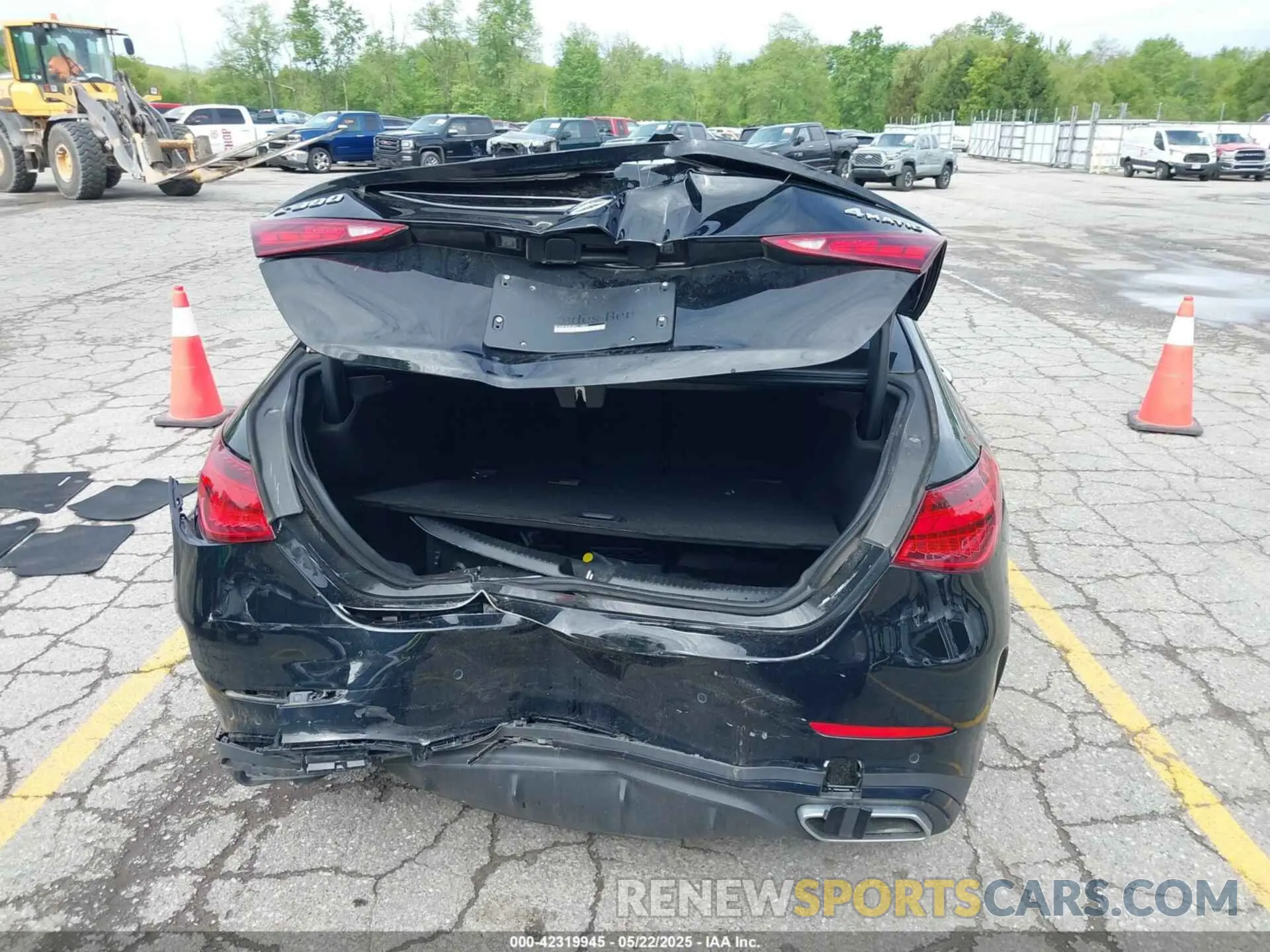 16 fotografías del automóvil dañado W1KAF4HB3RR212857 MERCEDES-BENZ C 300 2024