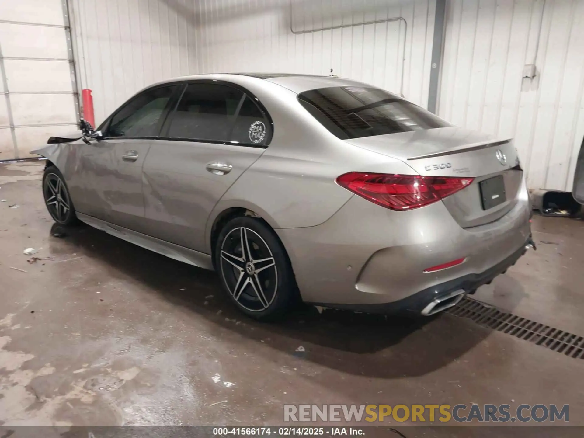 3 fotografías del automóvil dañado W1KAF4HB4RR160784 MERCEDES-BENZ C 300 2024