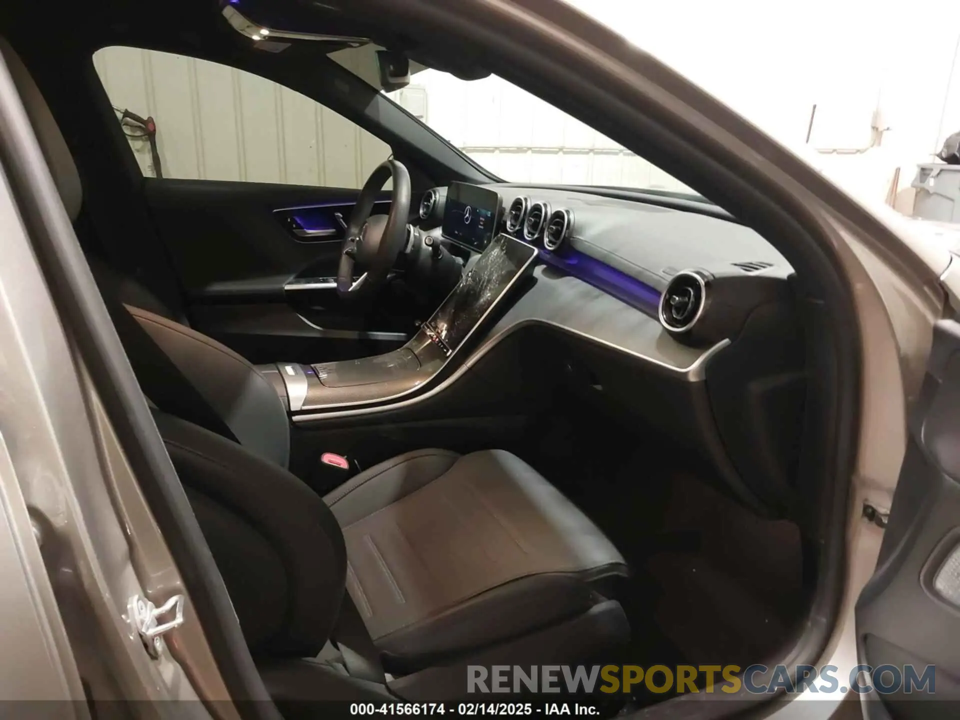 5 fotografías del automóvil dañado W1KAF4HB4RR160784 MERCEDES-BENZ C 300 2024