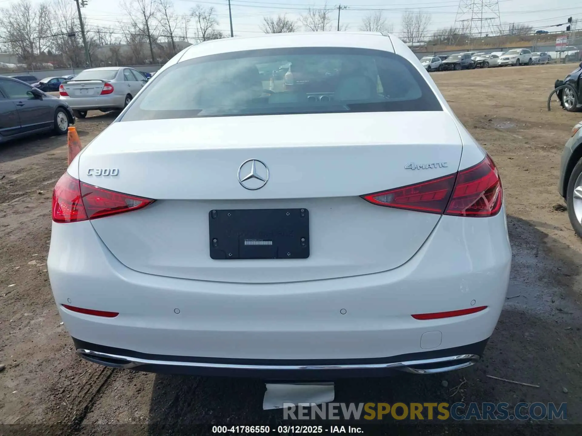 16 fotografías del automóvil dañado W1KAF4HB6RR160723 MERCEDES-BENZ C 300 2024