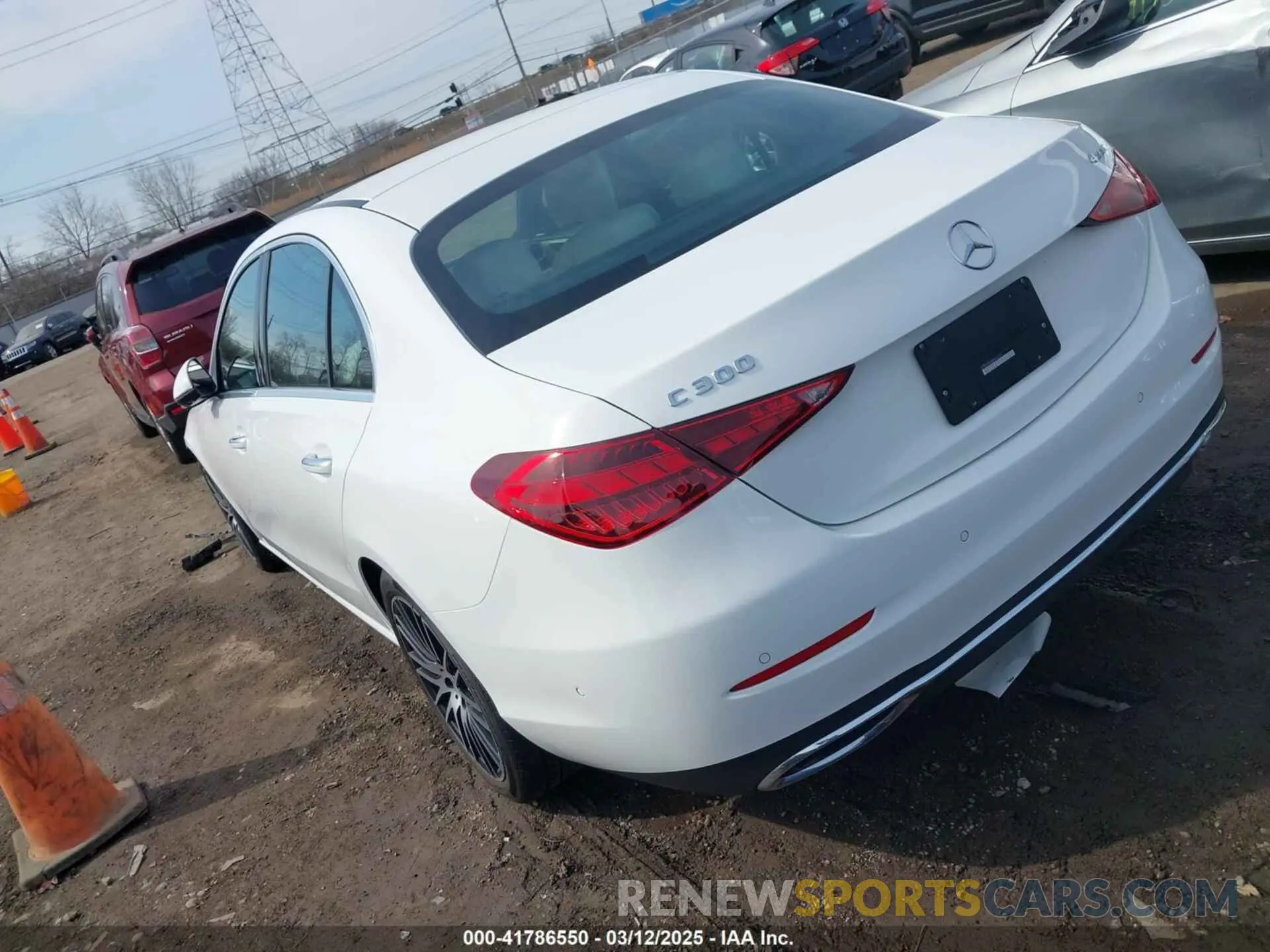 3 fotografías del automóvil dañado W1KAF4HB6RR160723 MERCEDES-BENZ C 300 2024