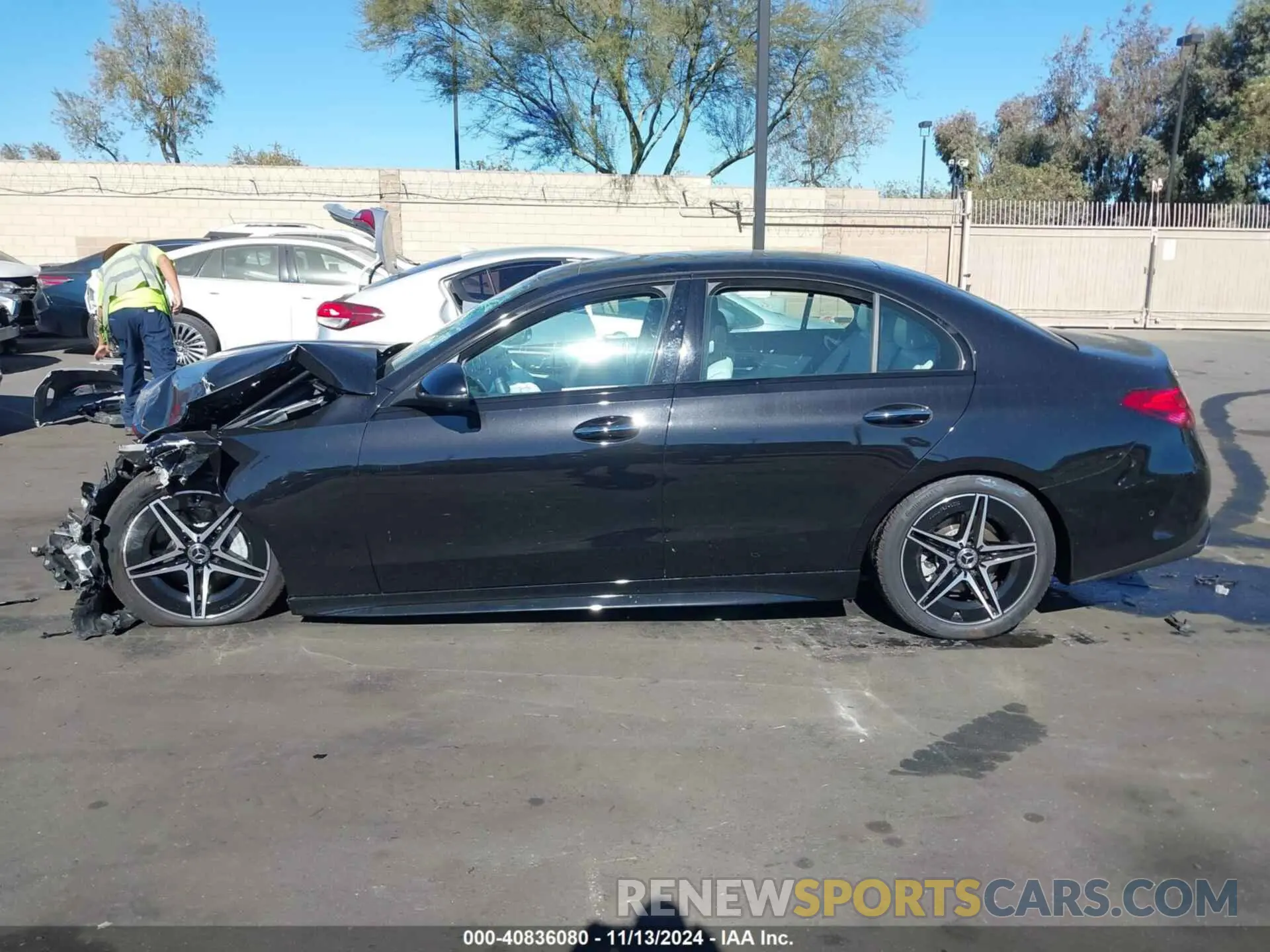 14 fotografías del automóvil dañado W1KAF4HB7RR190765 MERCEDES-BENZ C 300 2024