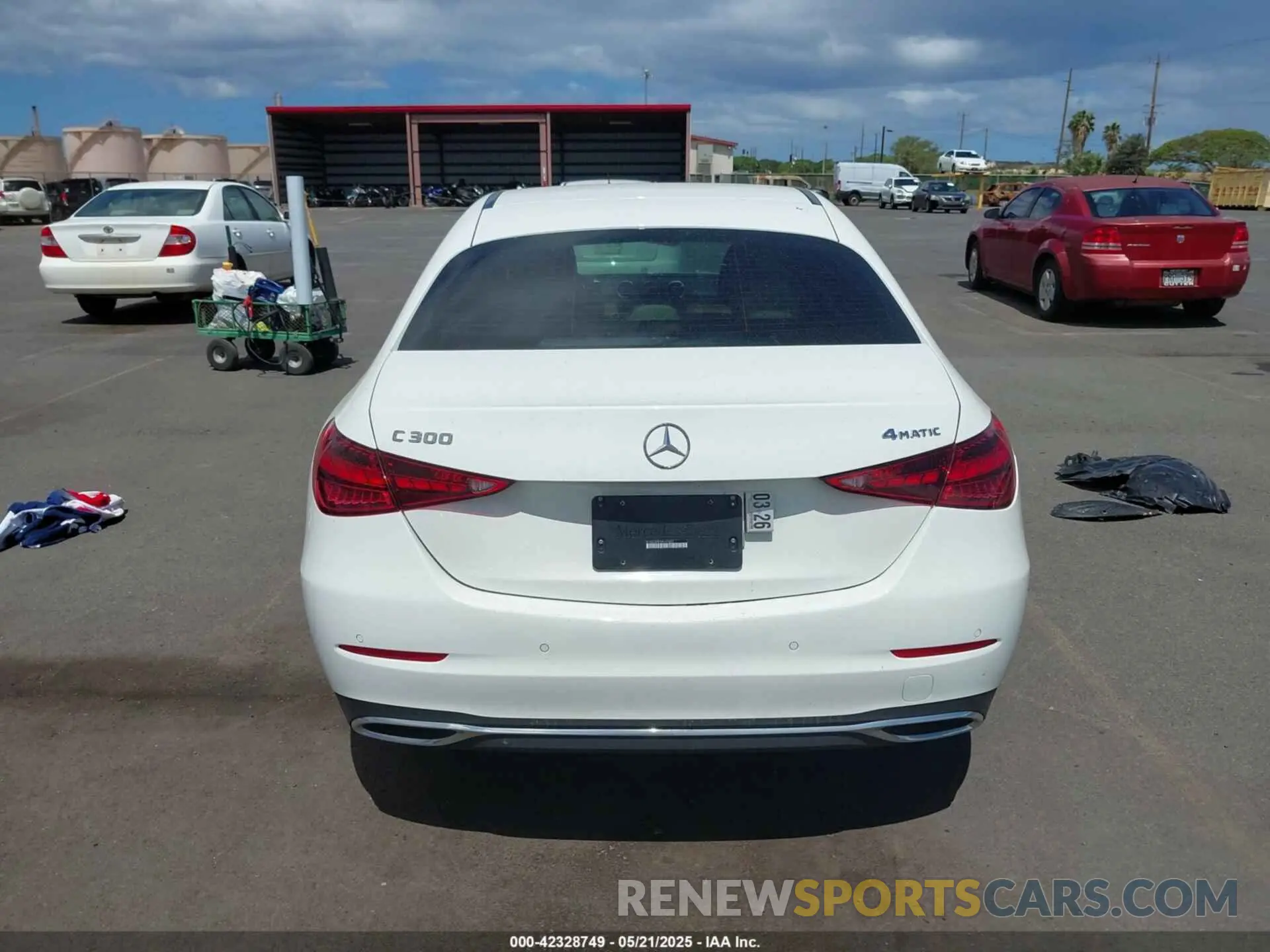 17 fotografías del automóvil dañado W1KAF4HB7RR197893 MERCEDES-BENZ C 300 2024