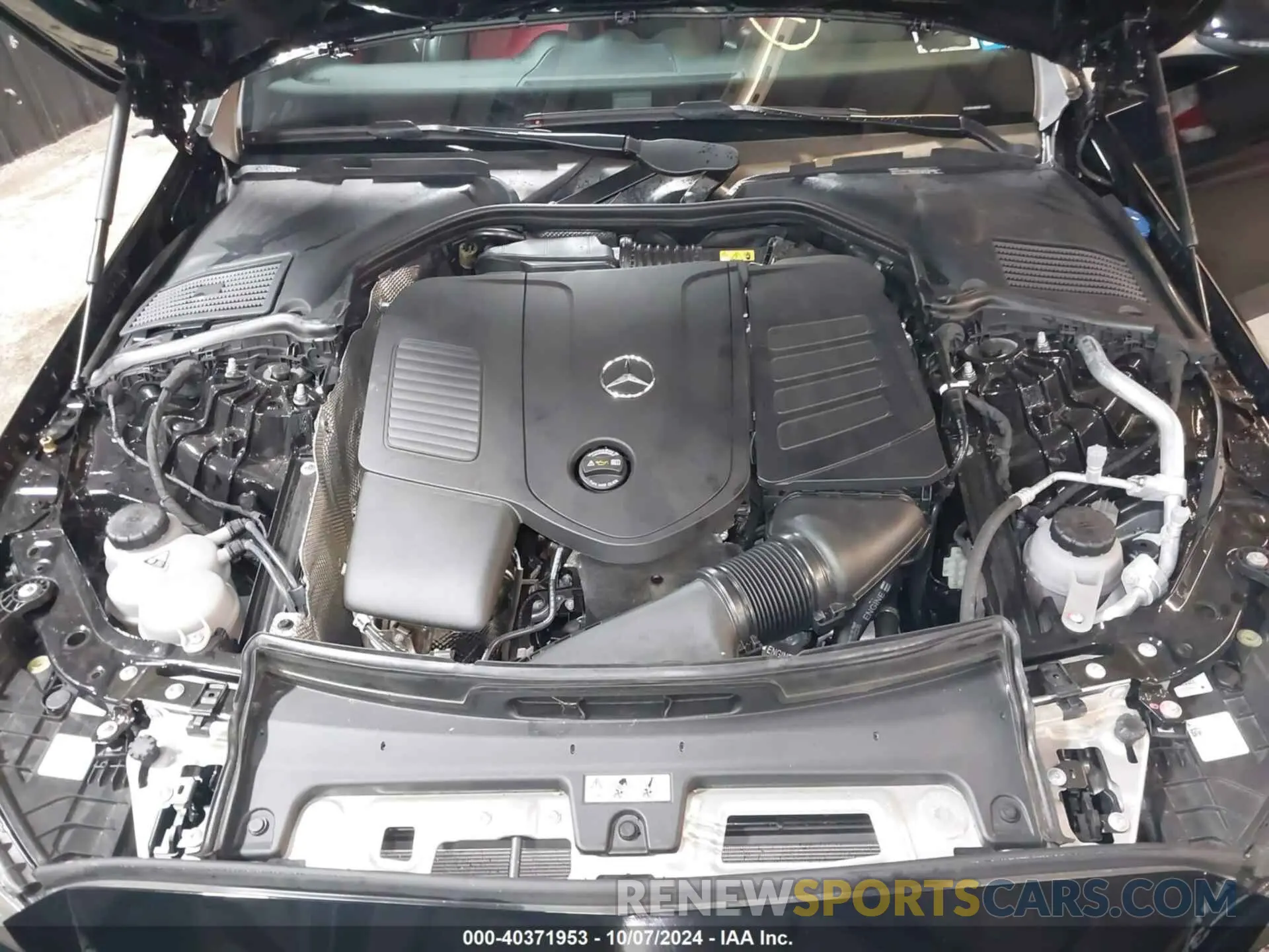 10 fotografías del automóvil dañado W1KAF4HBXRR164077 MERCEDES-BENZ C 300 2024