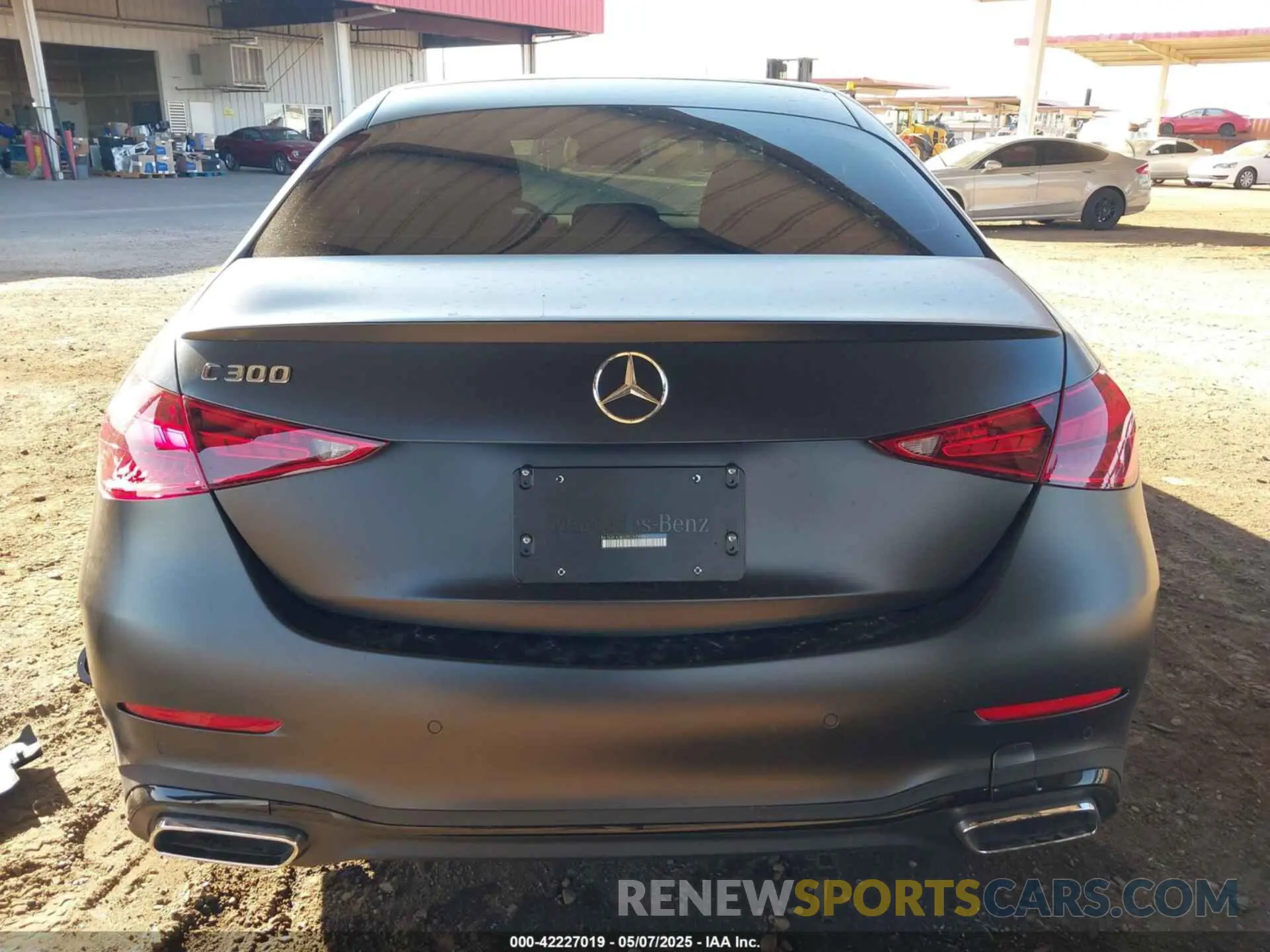 16 fotografías del automóvil dañado W1KAF4GB2SR252600 MERCEDES-BENZ C 300 2025
