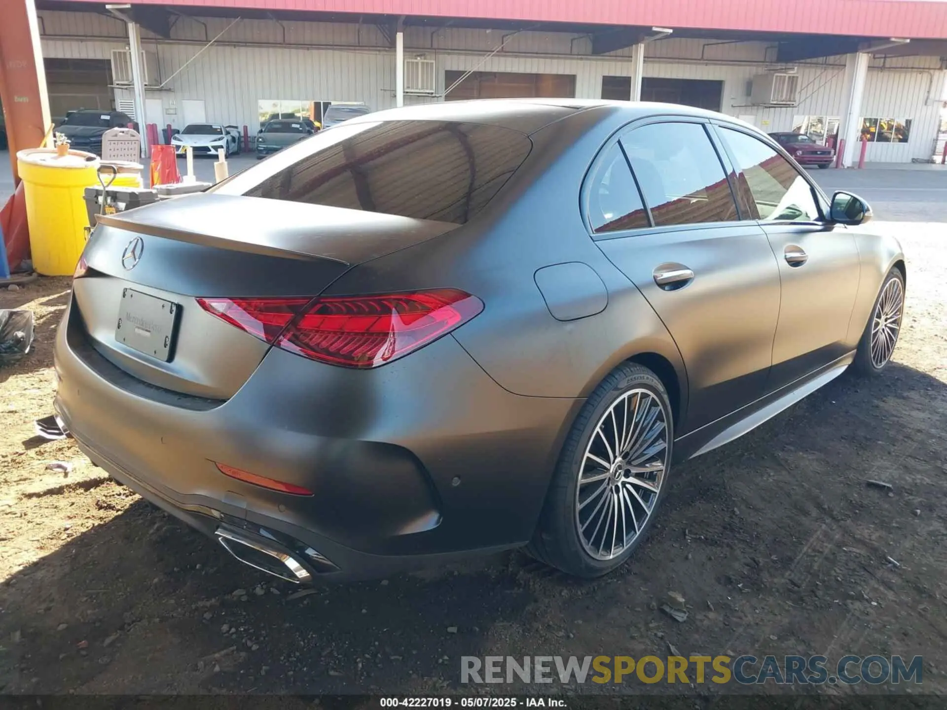 4 fotografías del automóvil dañado W1KAF4GB2SR252600 MERCEDES-BENZ C 300 2025
