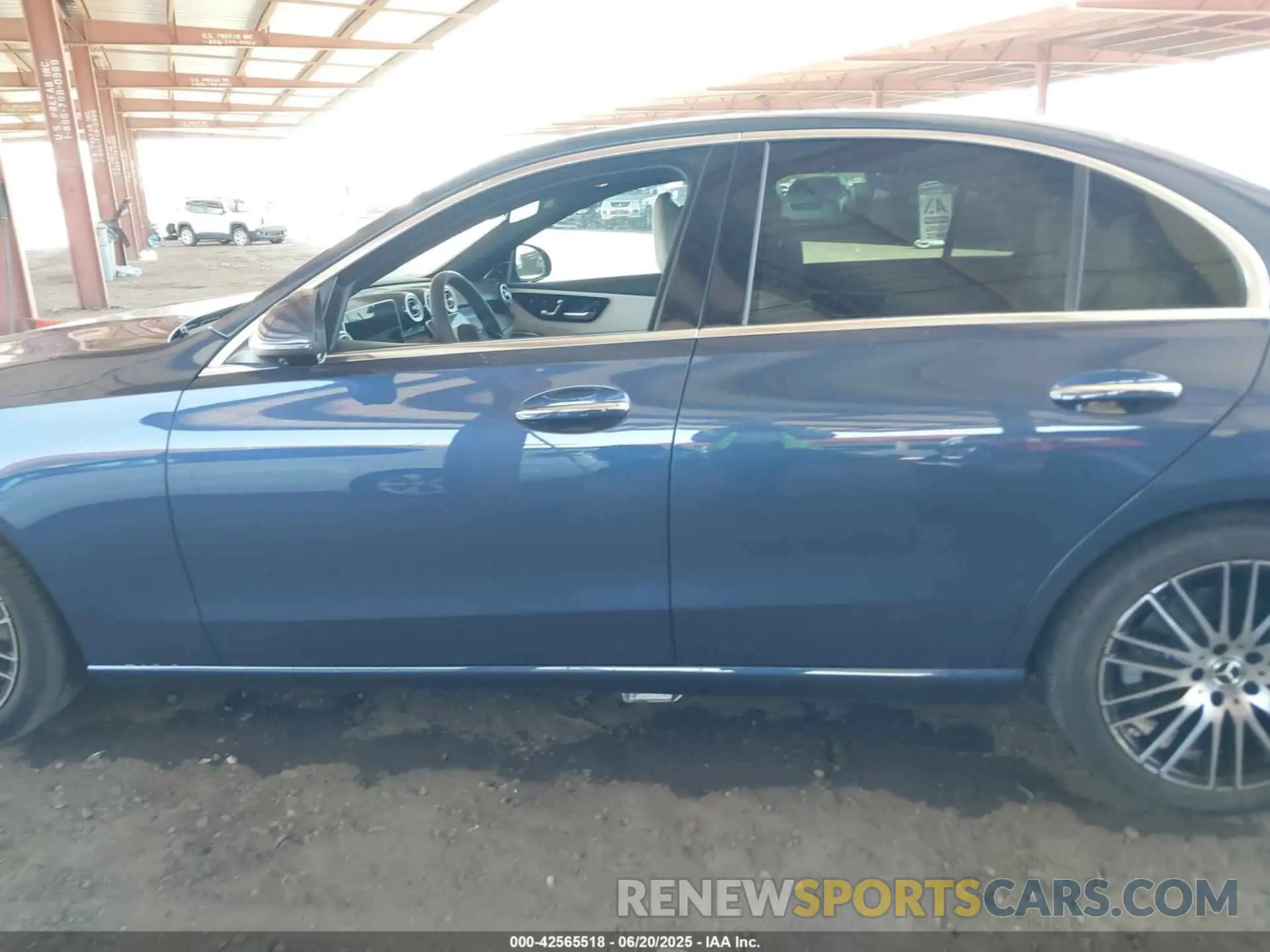 15 fotografías del automóvil dañado W1KAF4GB3SR257529 MERCEDES-BENZ C 300 2025
