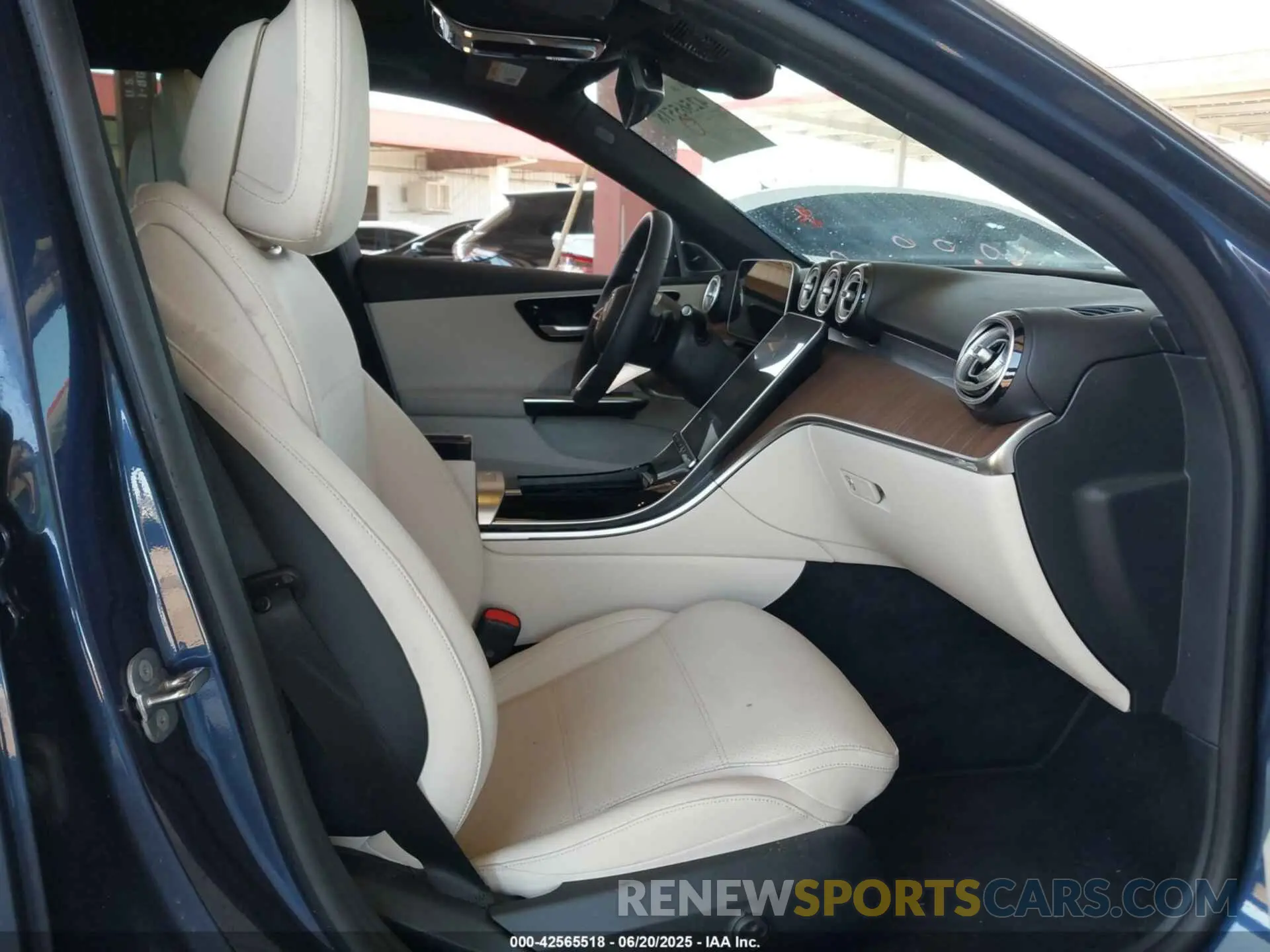5 fotografías del automóvil dañado W1KAF4GB3SR257529 MERCEDES-BENZ C 300 2025