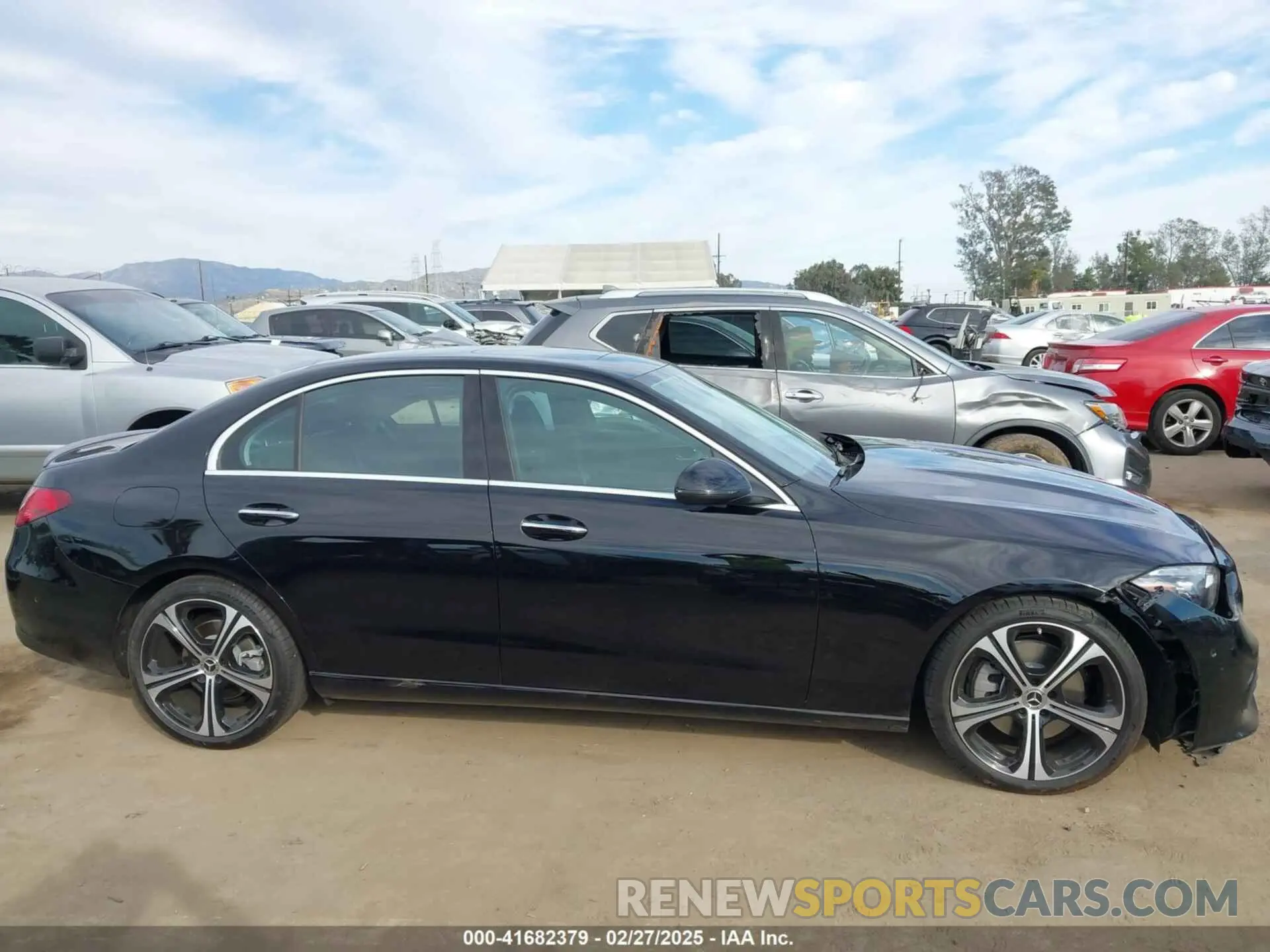 13 fotografías del automóvil dañado W1KAF4GBXSR238038 MERCEDES-BENZ C 300 2025