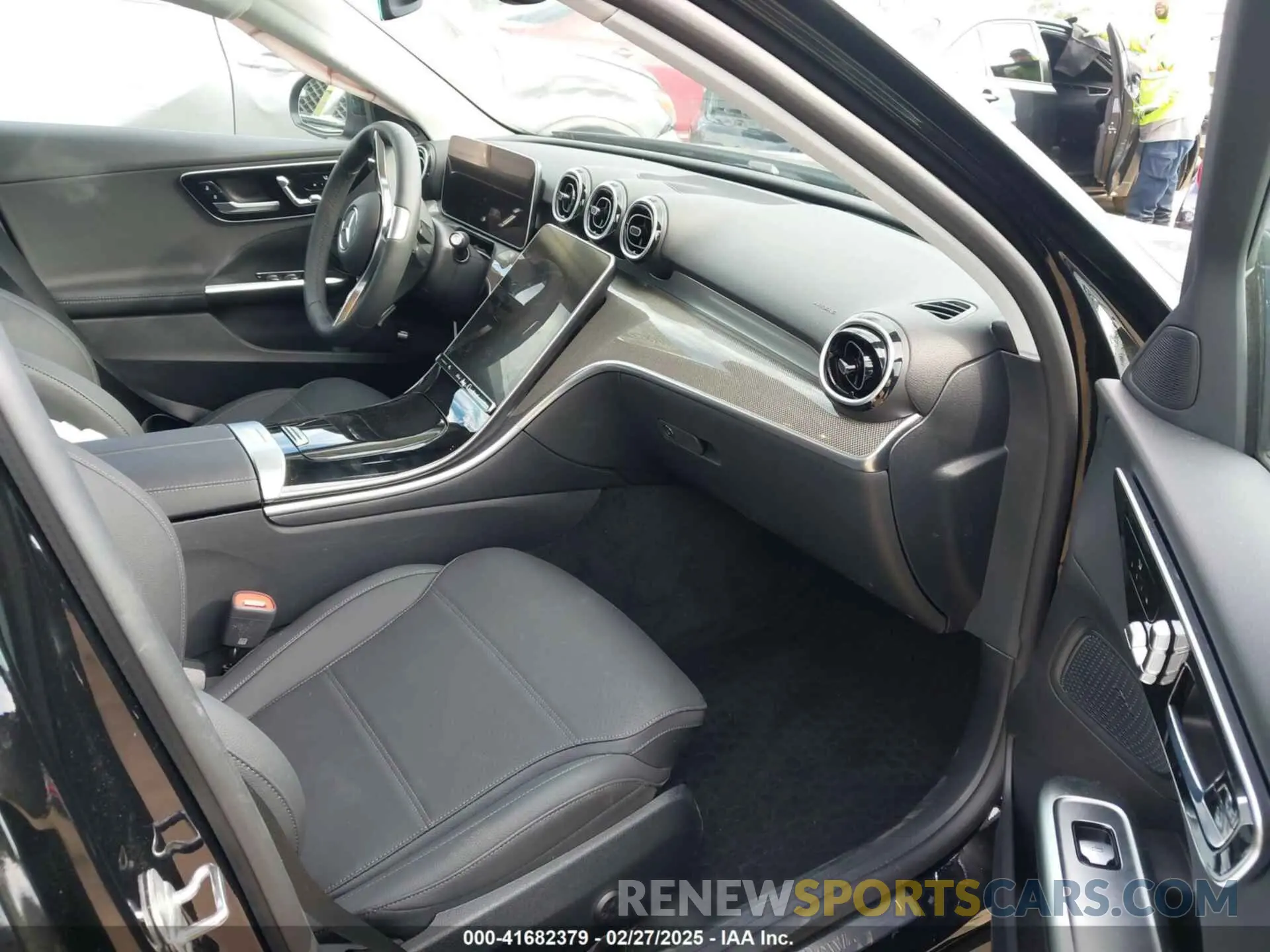 5 fotografías del automóvil dañado W1KAF4GBXSR238038 MERCEDES-BENZ C 300 2025