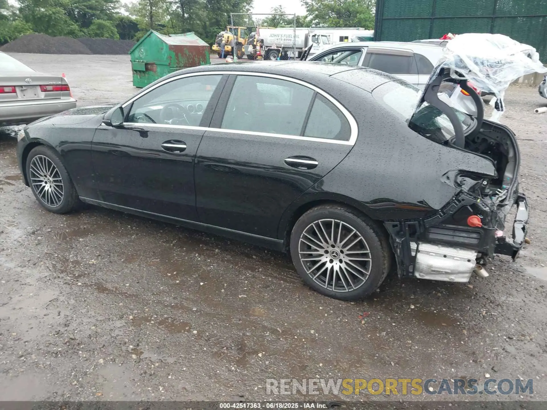 3 fotografías del automóvil dañado W1KAF4HB4SR244402 MERCEDES-BENZ C 300 2025