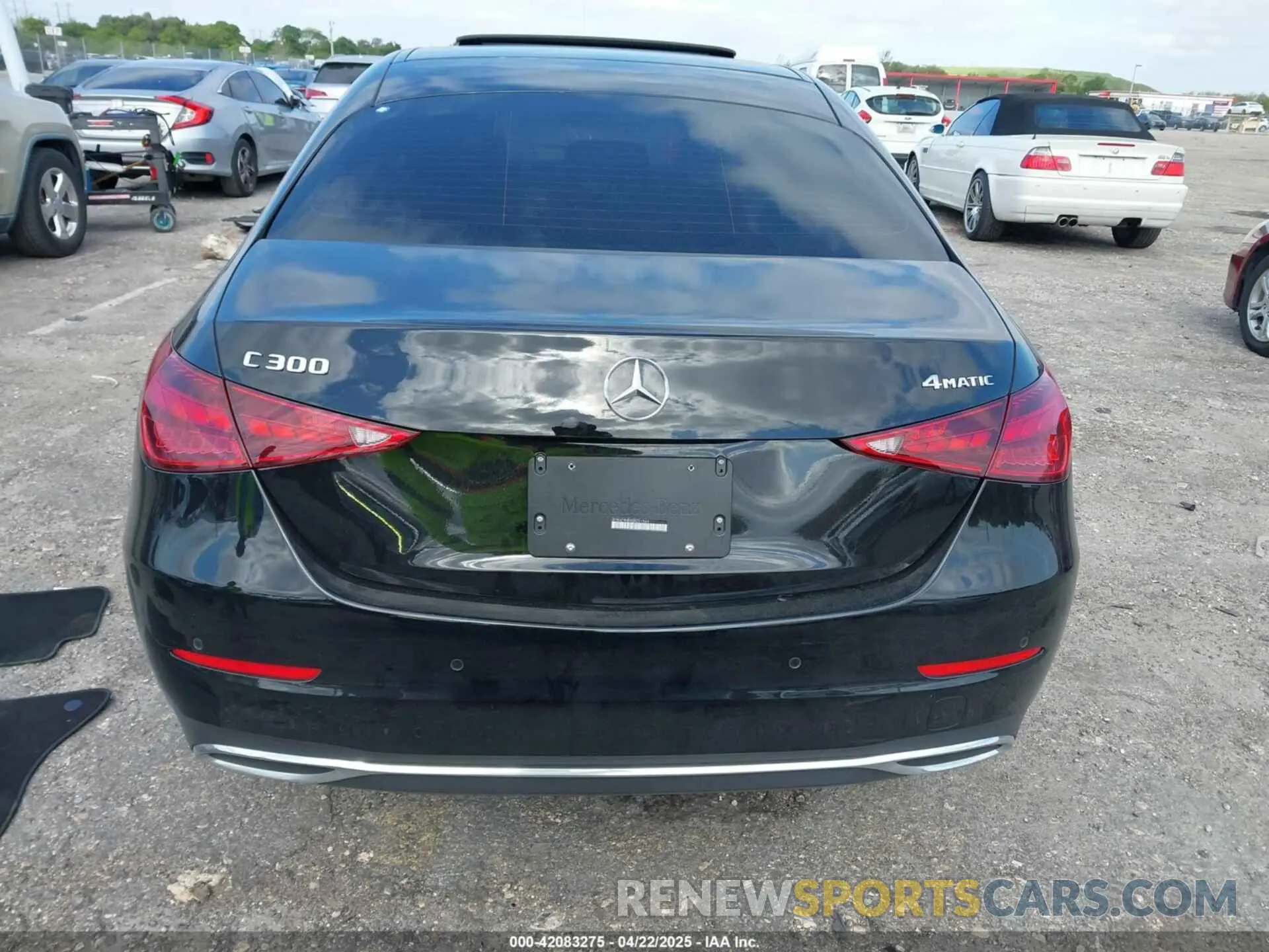 17 fotografías del automóvil dañado W1KAF4HB4SR251544 MERCEDES-BENZ C 300 2025