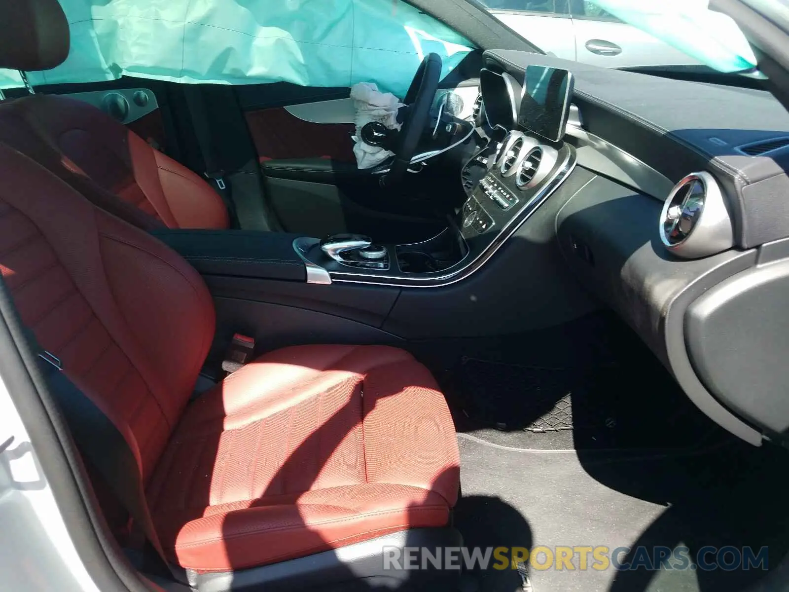 5 fotografías del automóvil dañado W1KWF6EB3LR570425 MERCEDES-BENZ C 43 AMG 2020