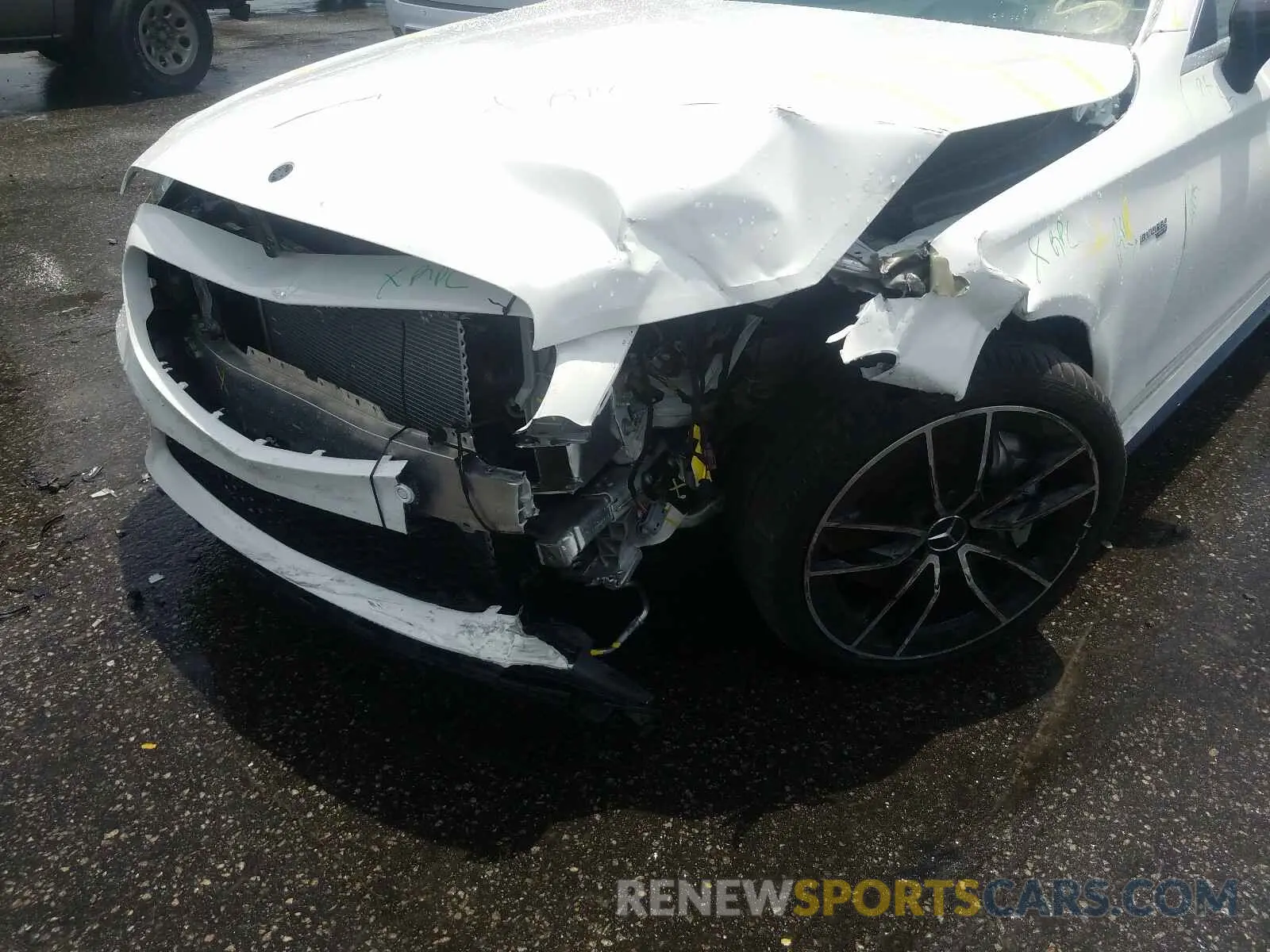 9 fotografías del automóvil dañado WDDWK6EB8LF959610 MERCEDES-BENZ C 43 AMG 2020