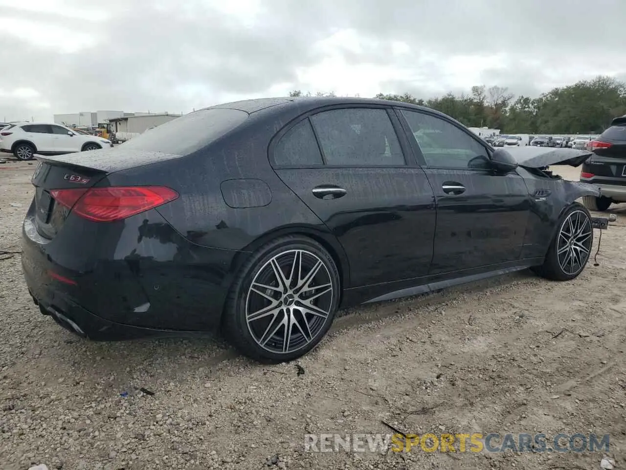 3 fotografías del automóvil dañado W1KAF8AB0RR217225 MERCEDES-BENZ C 63 AMG S 2024