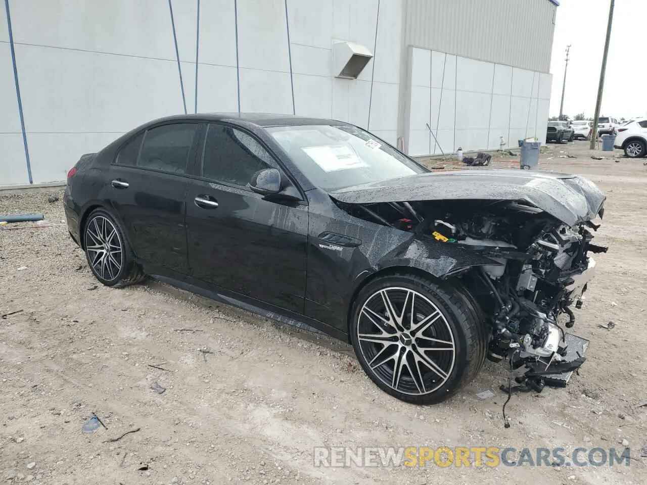 4 fotografías del automóvil dañado W1KAF8AB0RR217225 MERCEDES-BENZ C 63 AMG S 2024