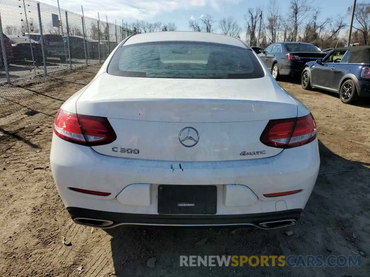 6 fotografías del automóvil dañado WDDWJ4KB4HF381136 MERCEDES-BENZ C-CLASS 2017
