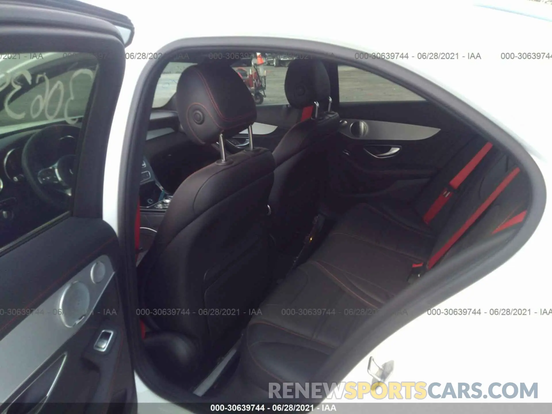 8 fotografías del automóvil dañado 55SWF6EB5KU309746 MERCEDES-BENZ C-CLASS 2019