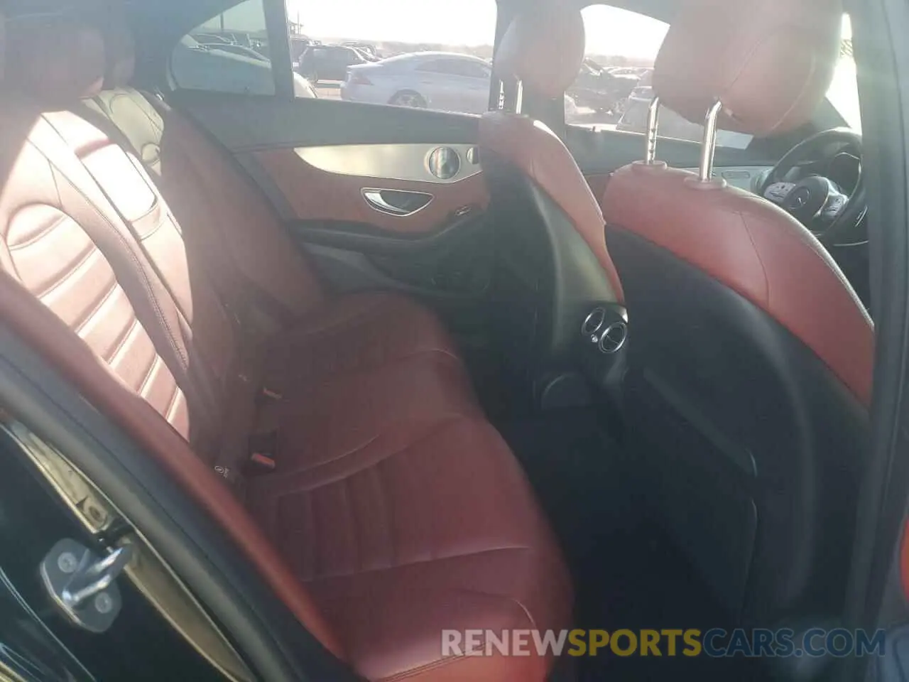 10 fotografías del automóvil dañado 55SWF6EB6KU290463 MERCEDES-BENZ C-CLASS 2019