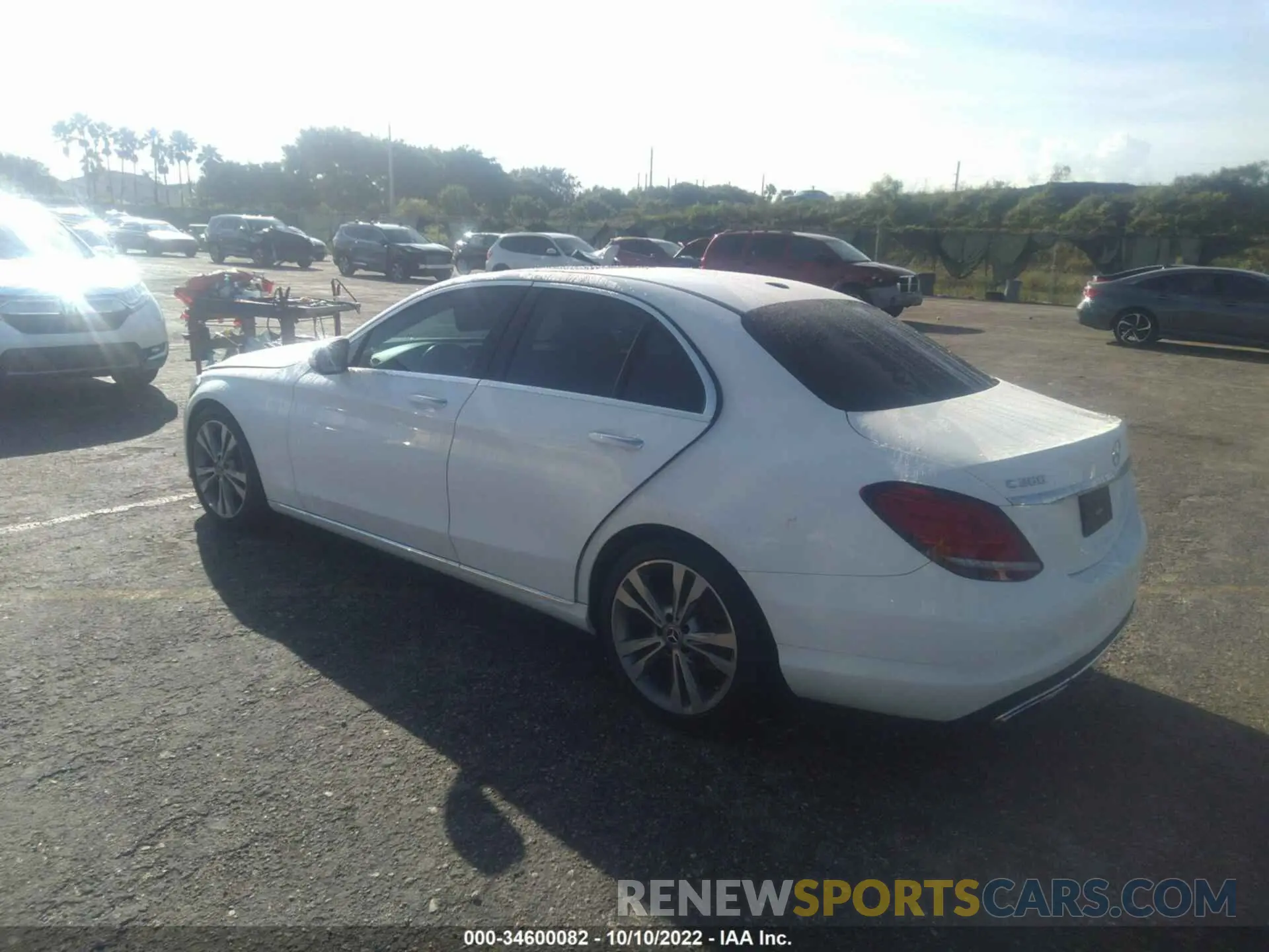 3 fotografías del automóvil dañado 55SWF8DB0KU289225 MERCEDES-BENZ C-CLASS 2019