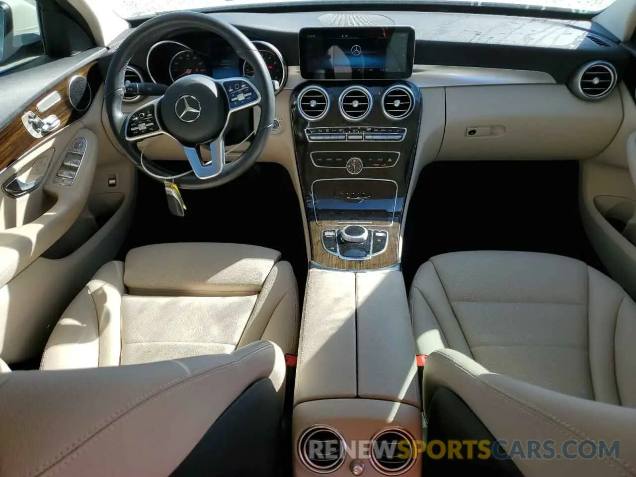 8 fotografías del automóvil dañado 55SWF8DB0KU304290 MERCEDES-BENZ C-CLASS 2019