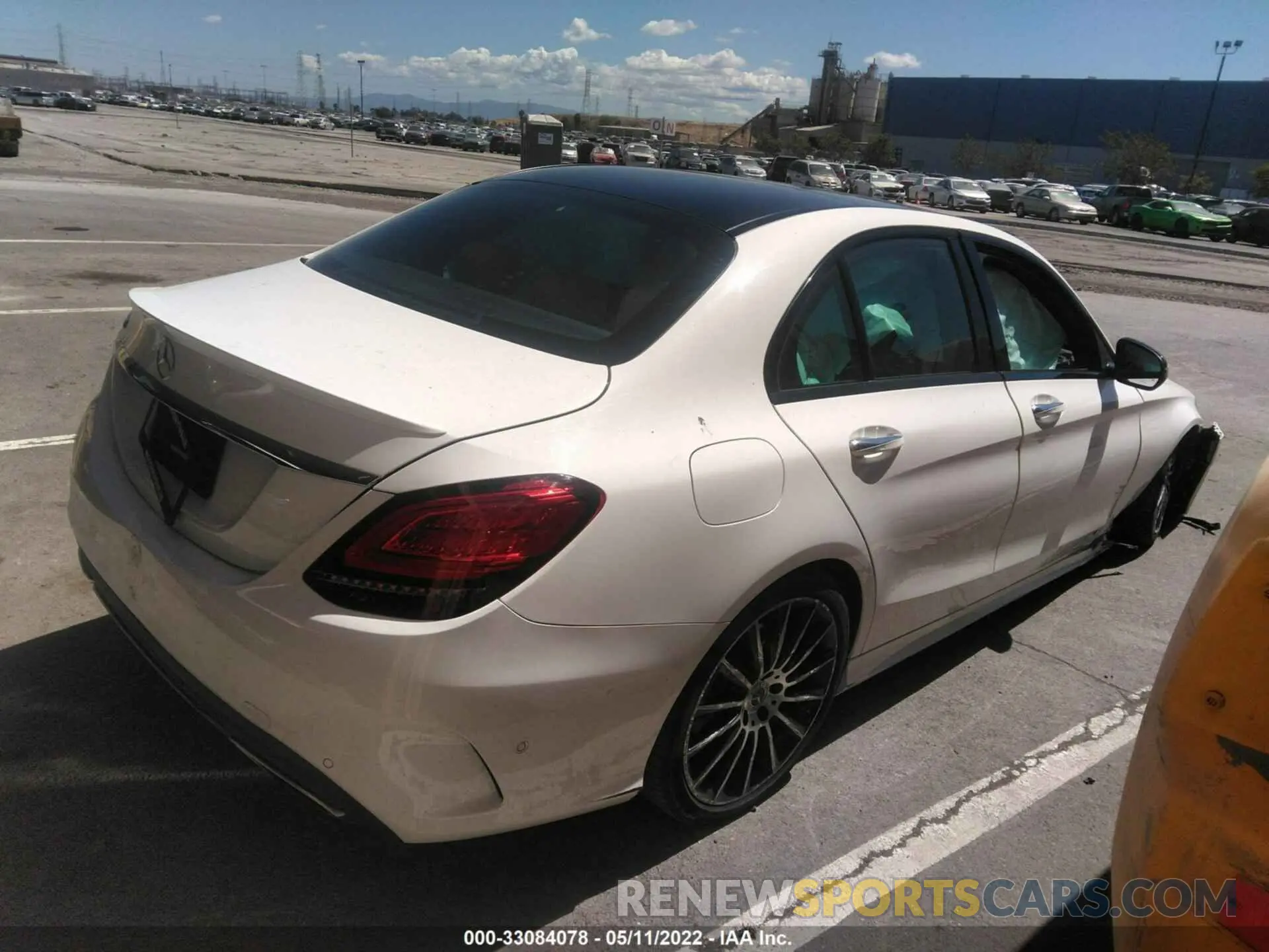 4 fotografías del automóvil dañado 55SWF8DB1KU293946 MERCEDES-BENZ C-CLASS 2019