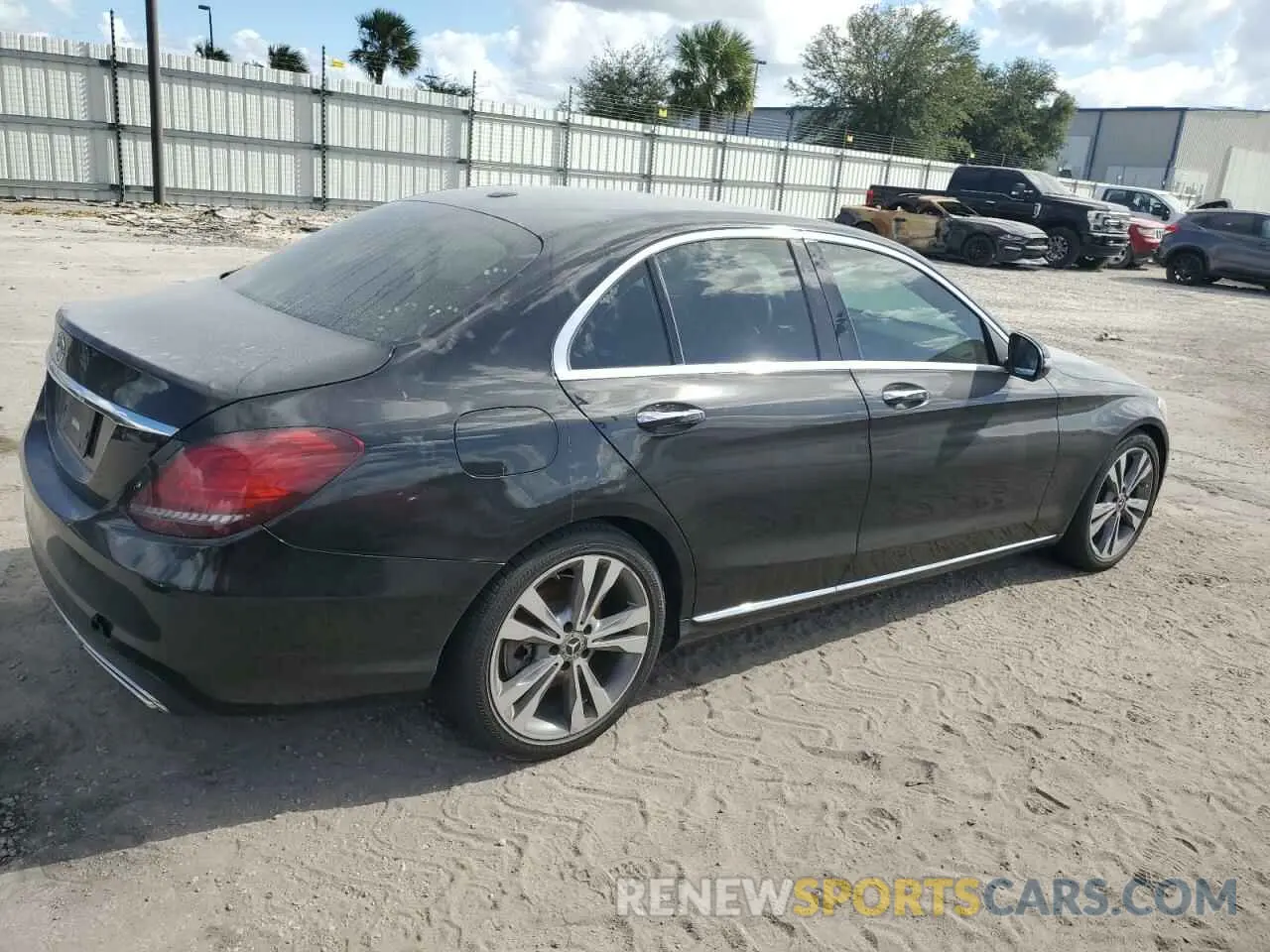 3 fotografías del automóvil dañado 55SWF8DB1KU308087 MERCEDES-BENZ C-CLASS 2019