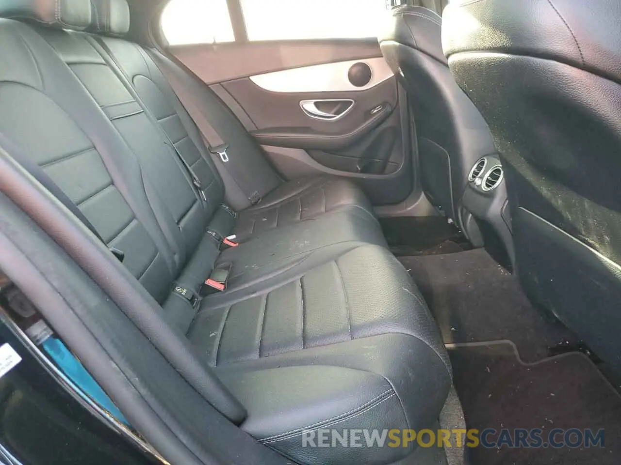 10 fotografías del automóvil dañado 55SWF8DB2KU286990 MERCEDES-BENZ C-CLASS 2019