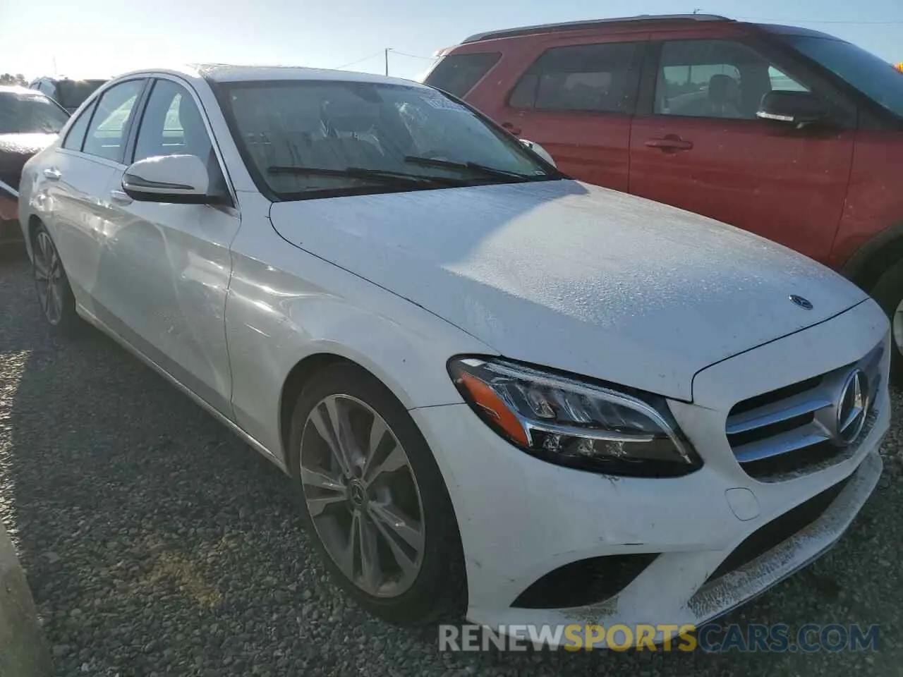 4 fotografías del automóvil dañado 55SWF8DB2KU294331 MERCEDES-BENZ C-CLASS 2019