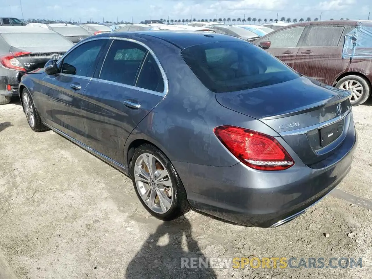 2 fotografías del automóvil dañado 55SWF8DB2KU298279 MERCEDES-BENZ C-CLASS 2019
