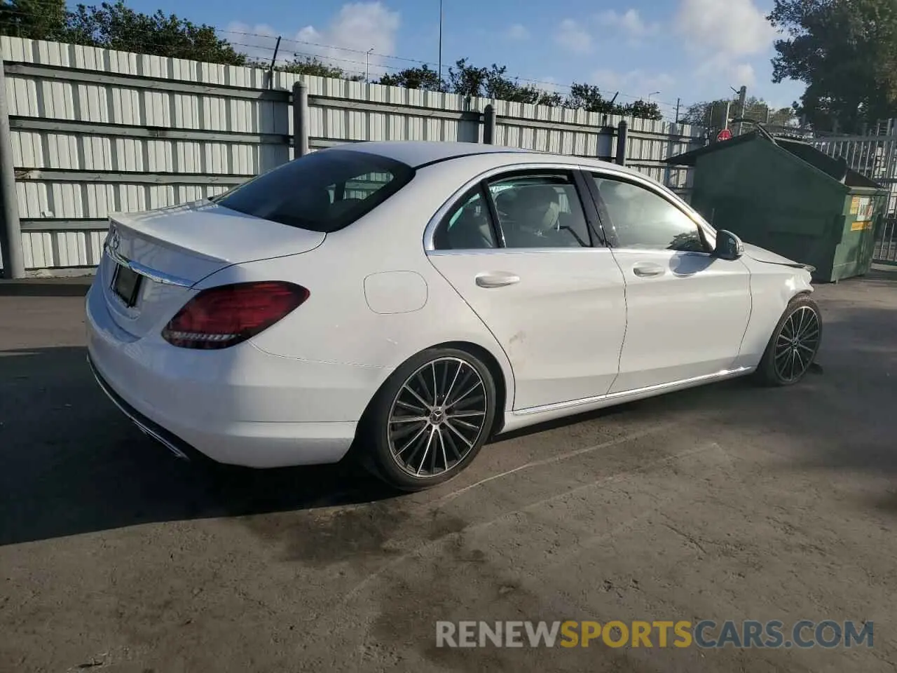 3 fotografías del automóvil dañado 55SWF8DB2KU307367 MERCEDES-BENZ C-CLASS 2019